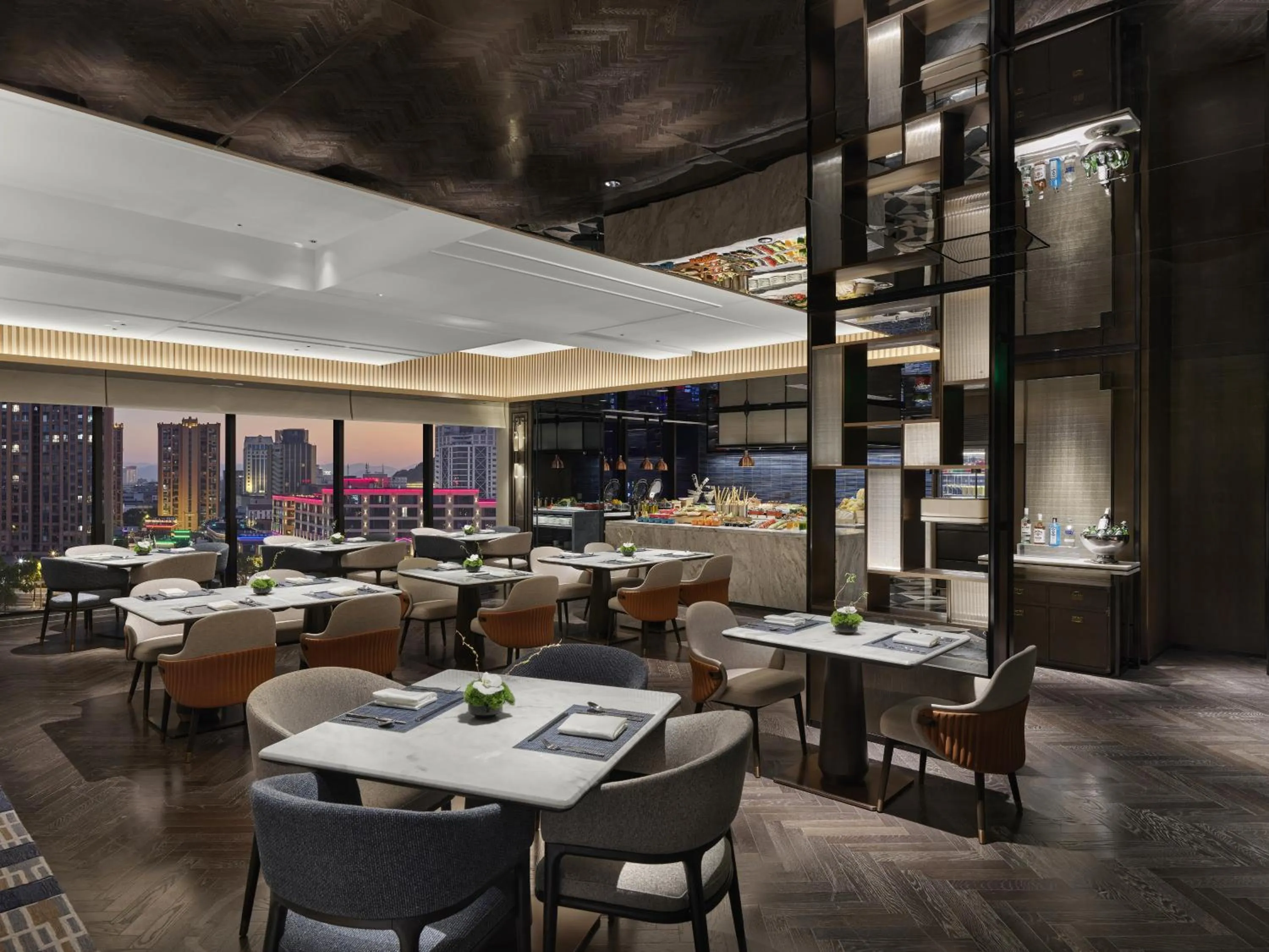 Restaurant/places to eat in Hilton Yuyao