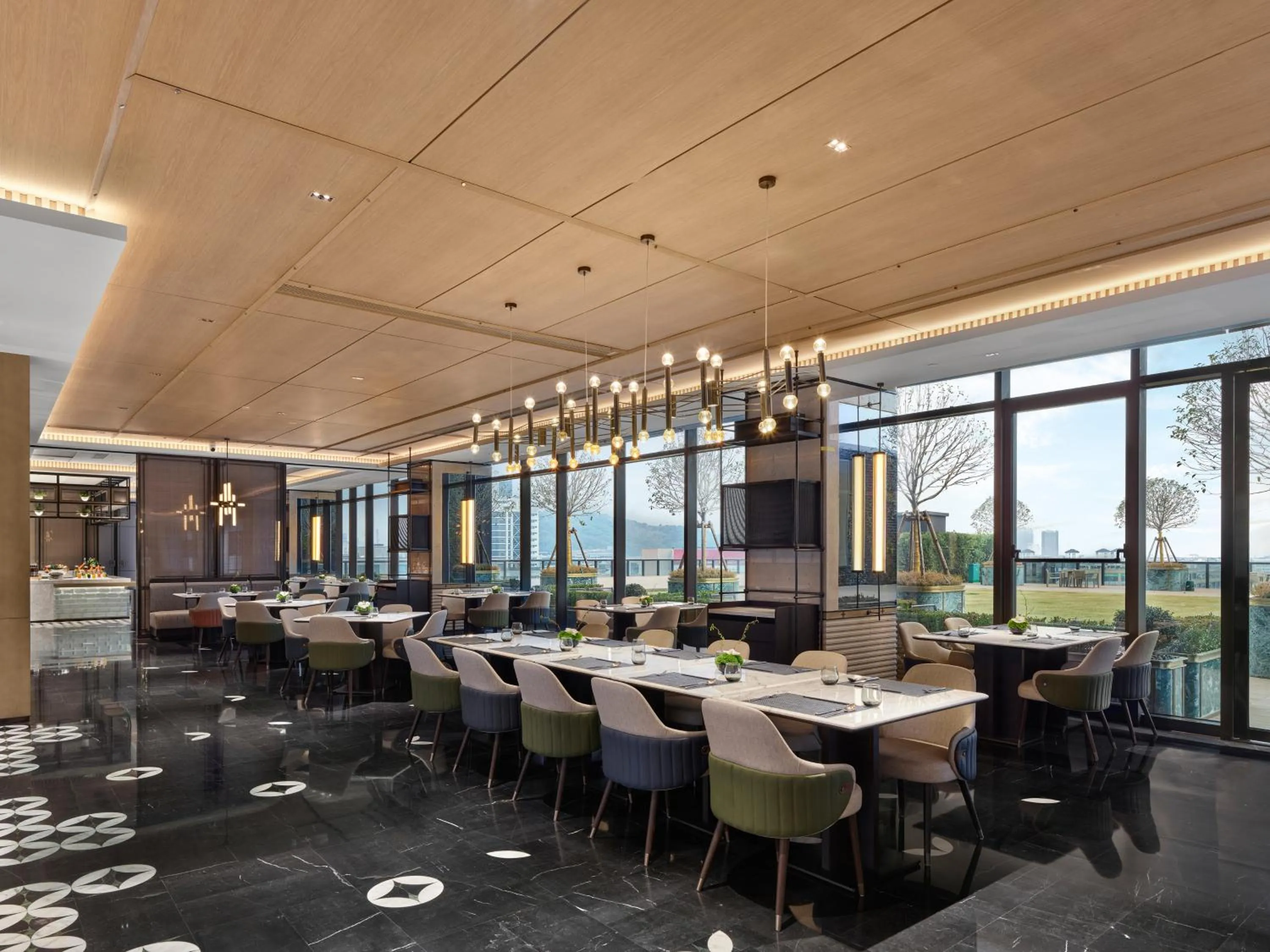 Restaurant/places to eat in Hilton Yuyao