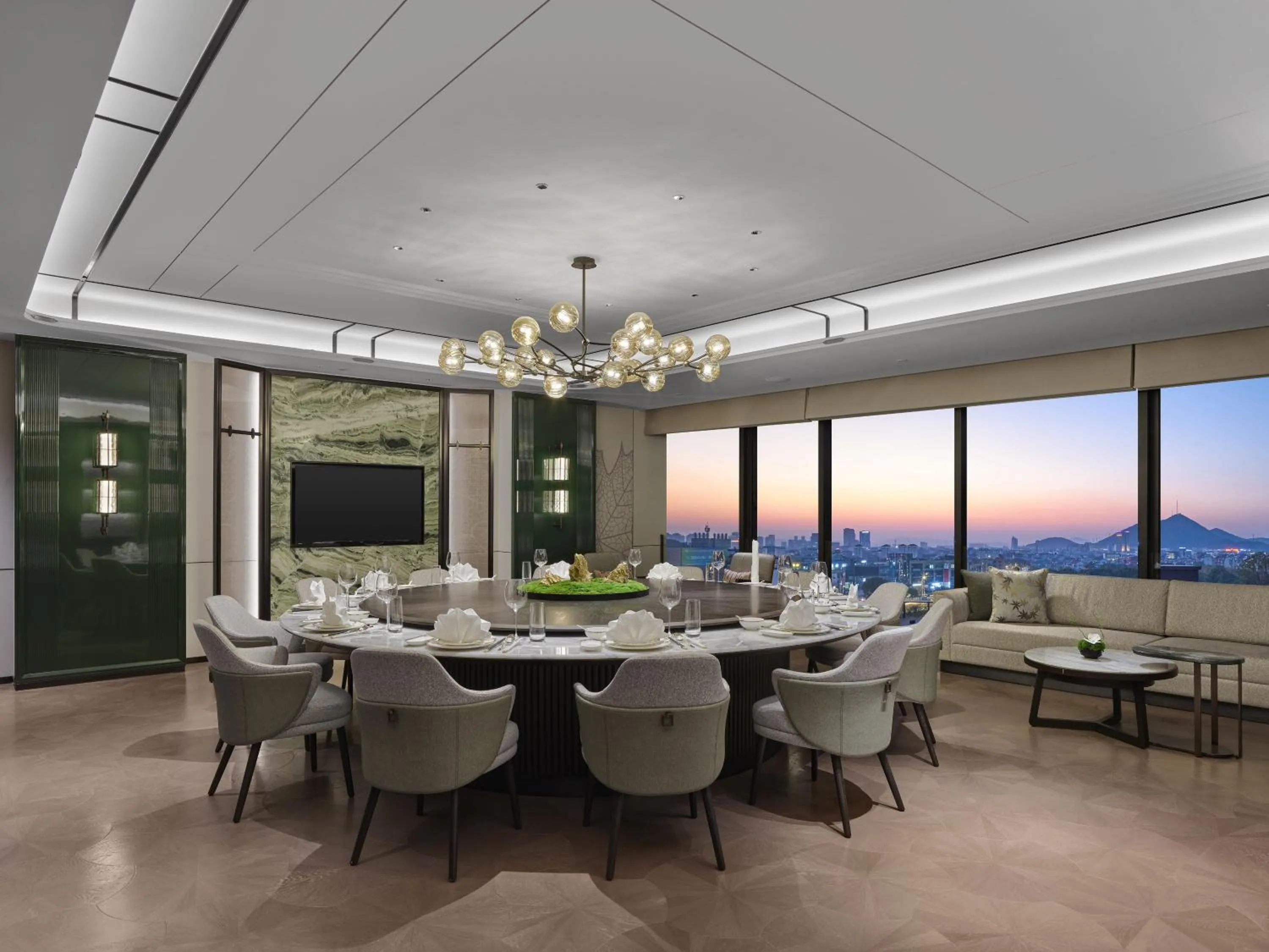 Restaurant/places to eat in Hilton Yuyao