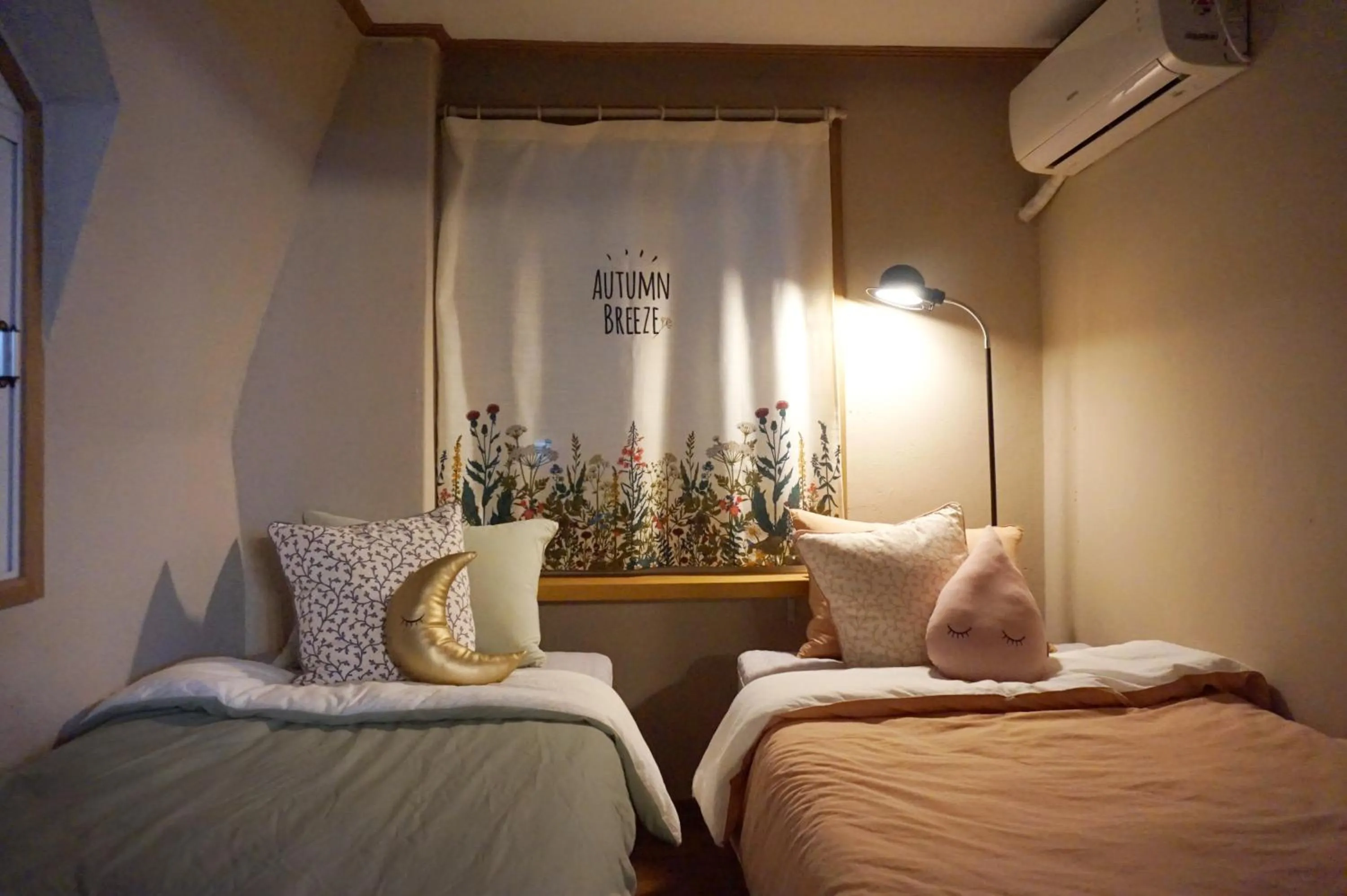 Bed in The One Hostel Hongdae in Seoul - Foreigner Only