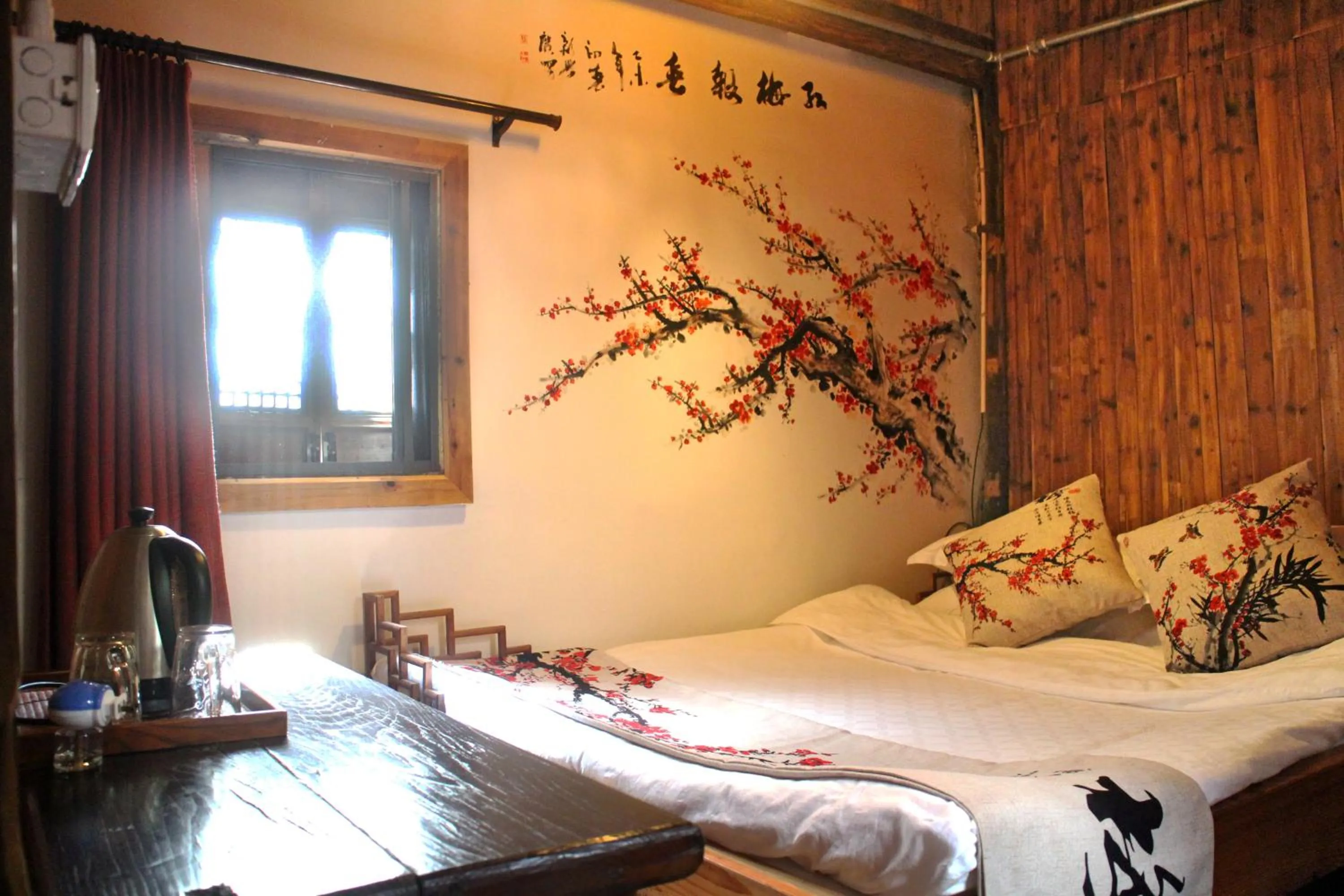 View (from property/room), Bed in Old Street Courtyard (Free Pick up Service)