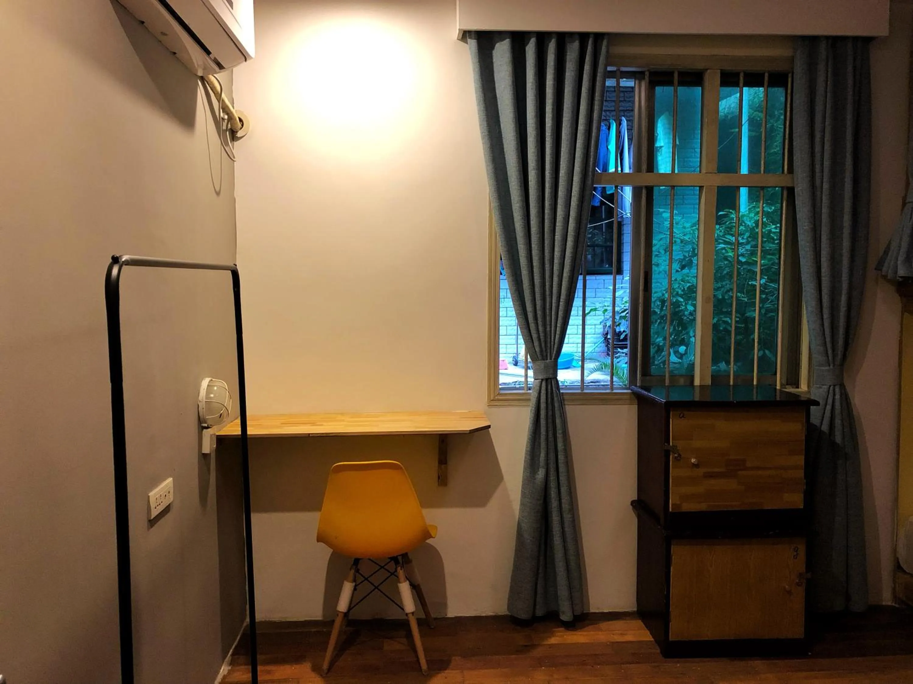 Seating area in Guilin Cyan Box Guest House