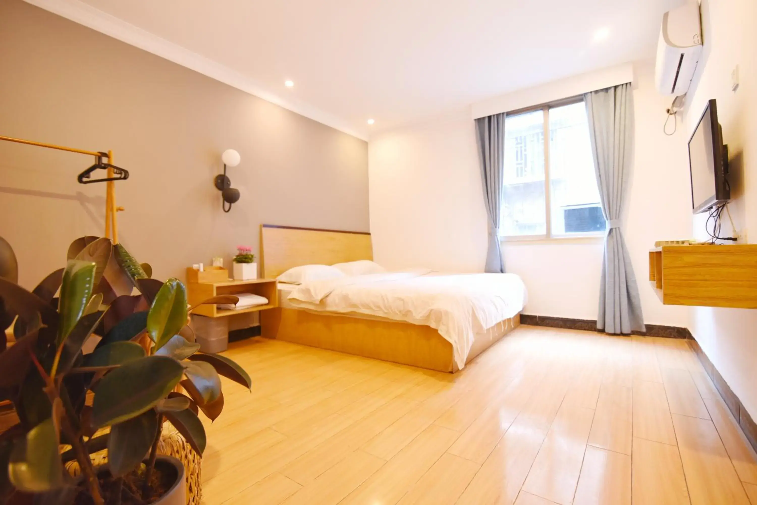 Deluxe Double Room in Guilin Cyan Box Guest House Deluxe Double Room in Guilin Cyan Box Guest House