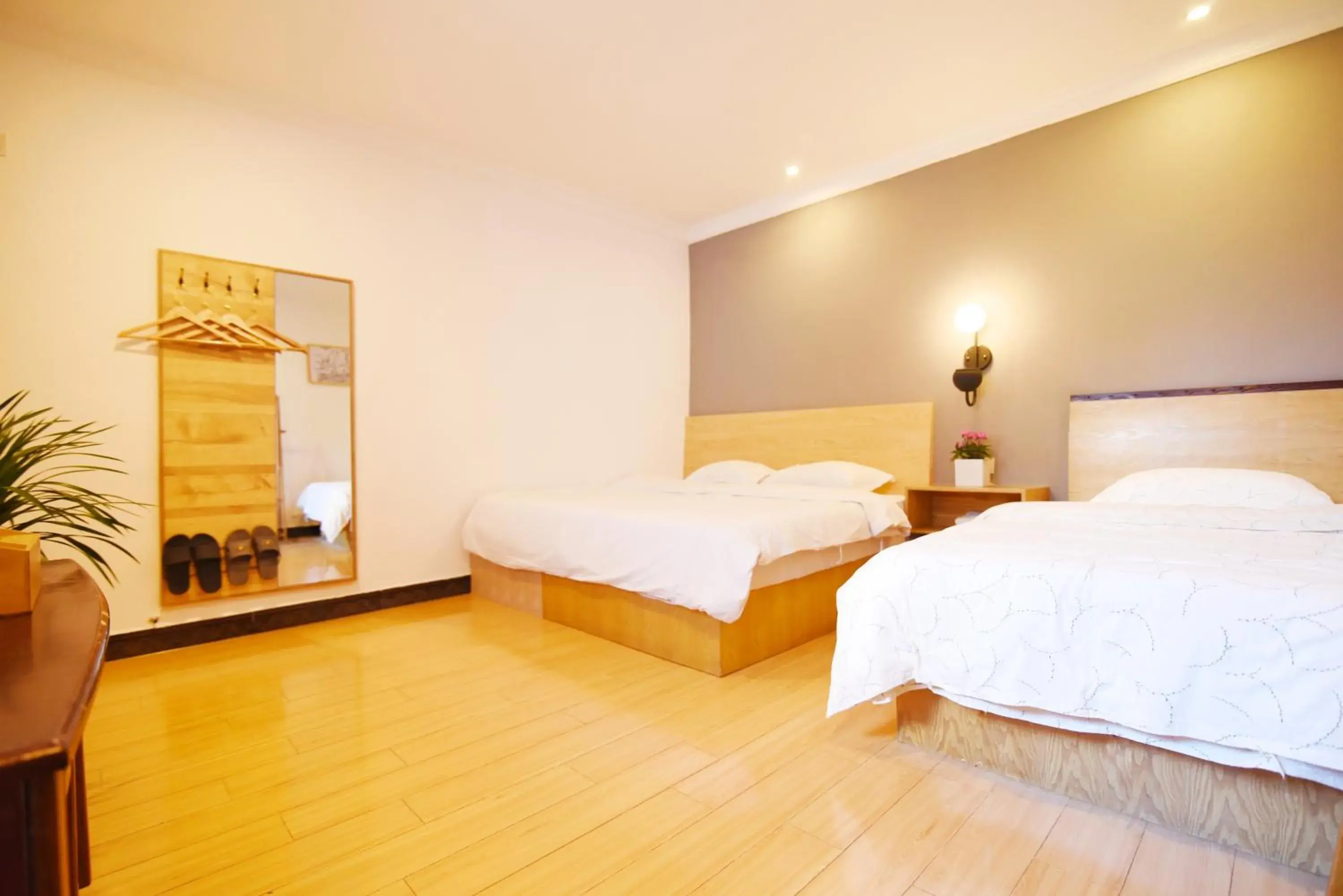 Family Room in Guilin Cyan Box Guest House Family Room in Guilin Cyan Box Guest House