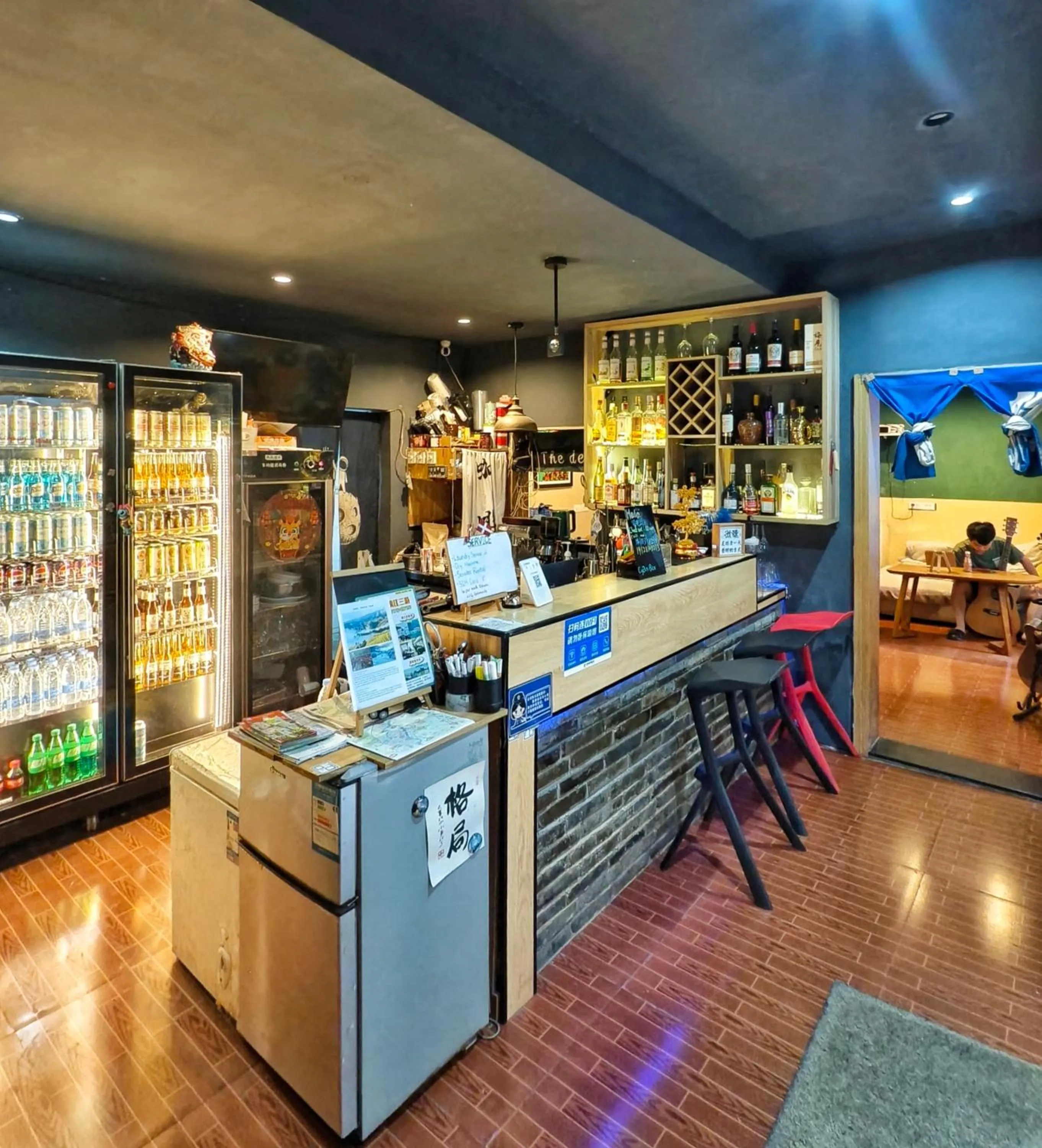 Lounge or bar in Guilin Cyan Box Guest House