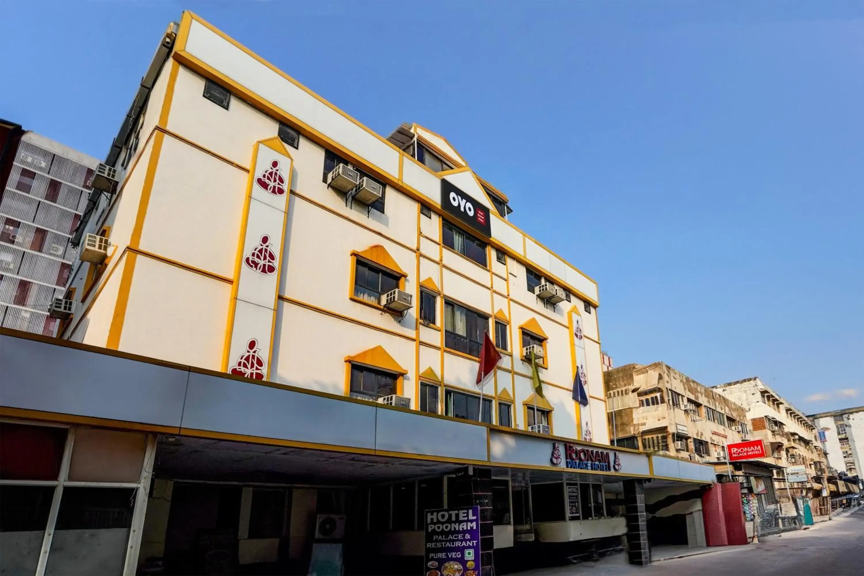 Facade/entrance in Hotel O Poonam Palace Facade/entrance in Hotel O Poonam Palace