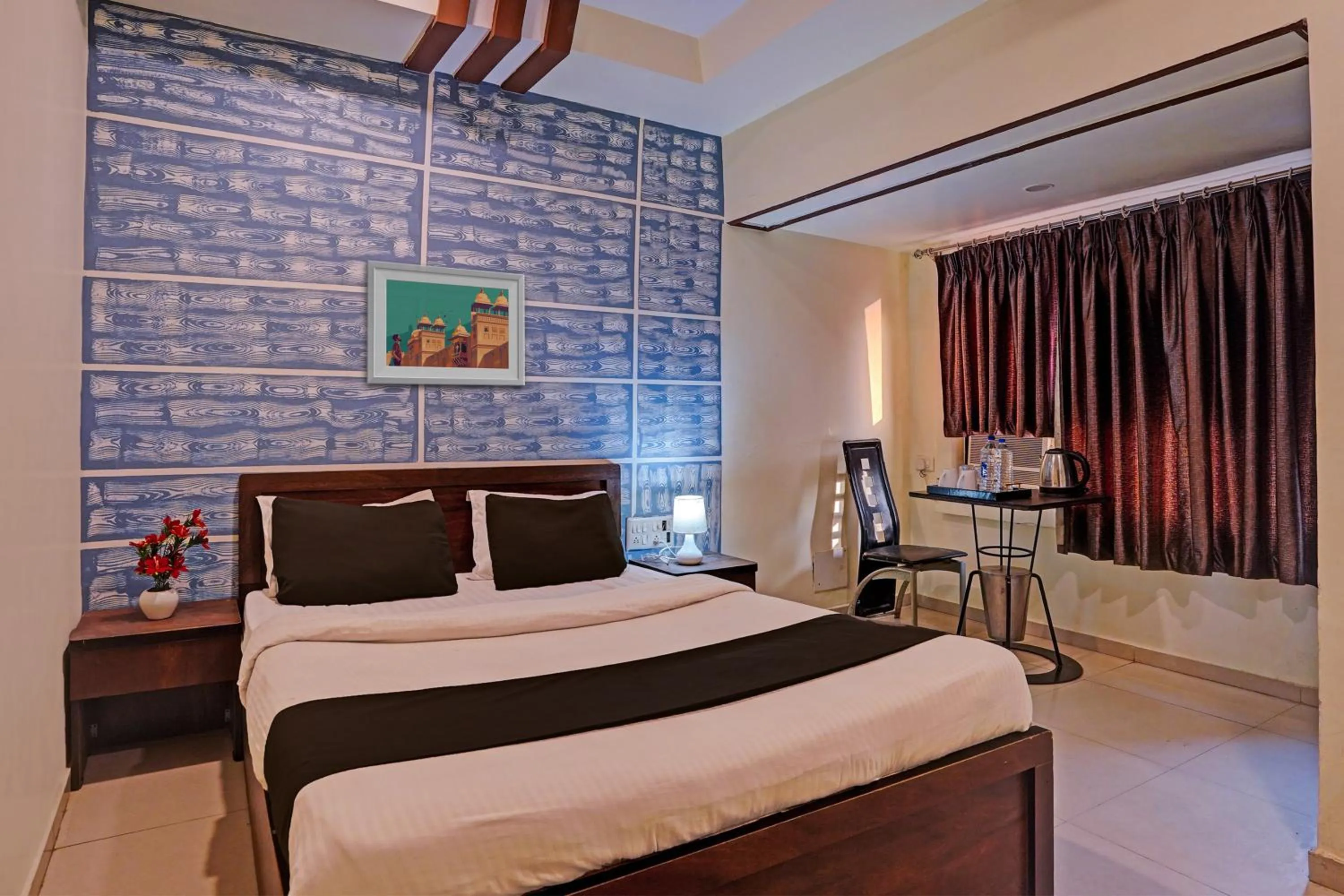 Bedroom, Bed in Hotel O Poonam Palace