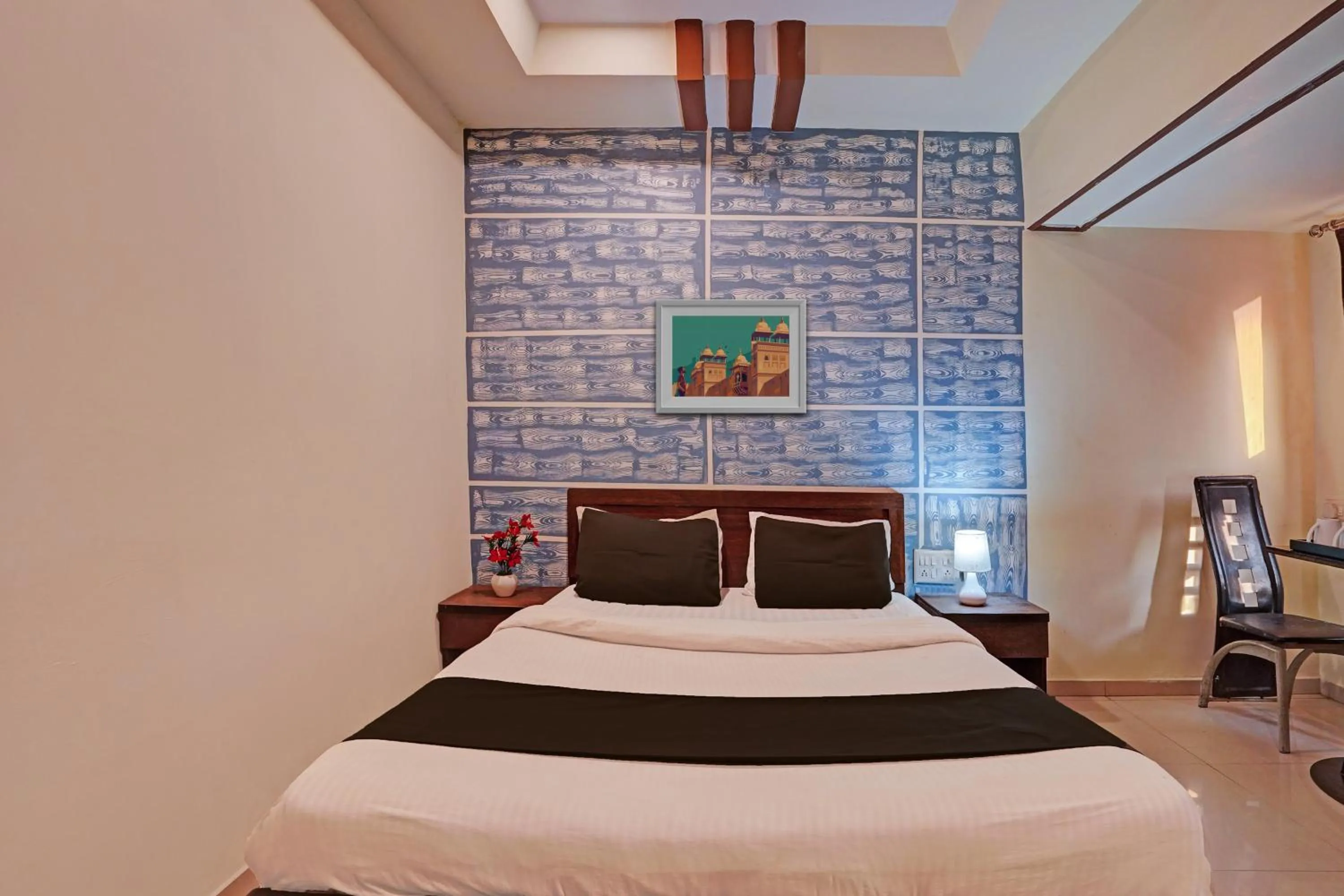 Bedroom, Bed in Hotel O Poonam Palace