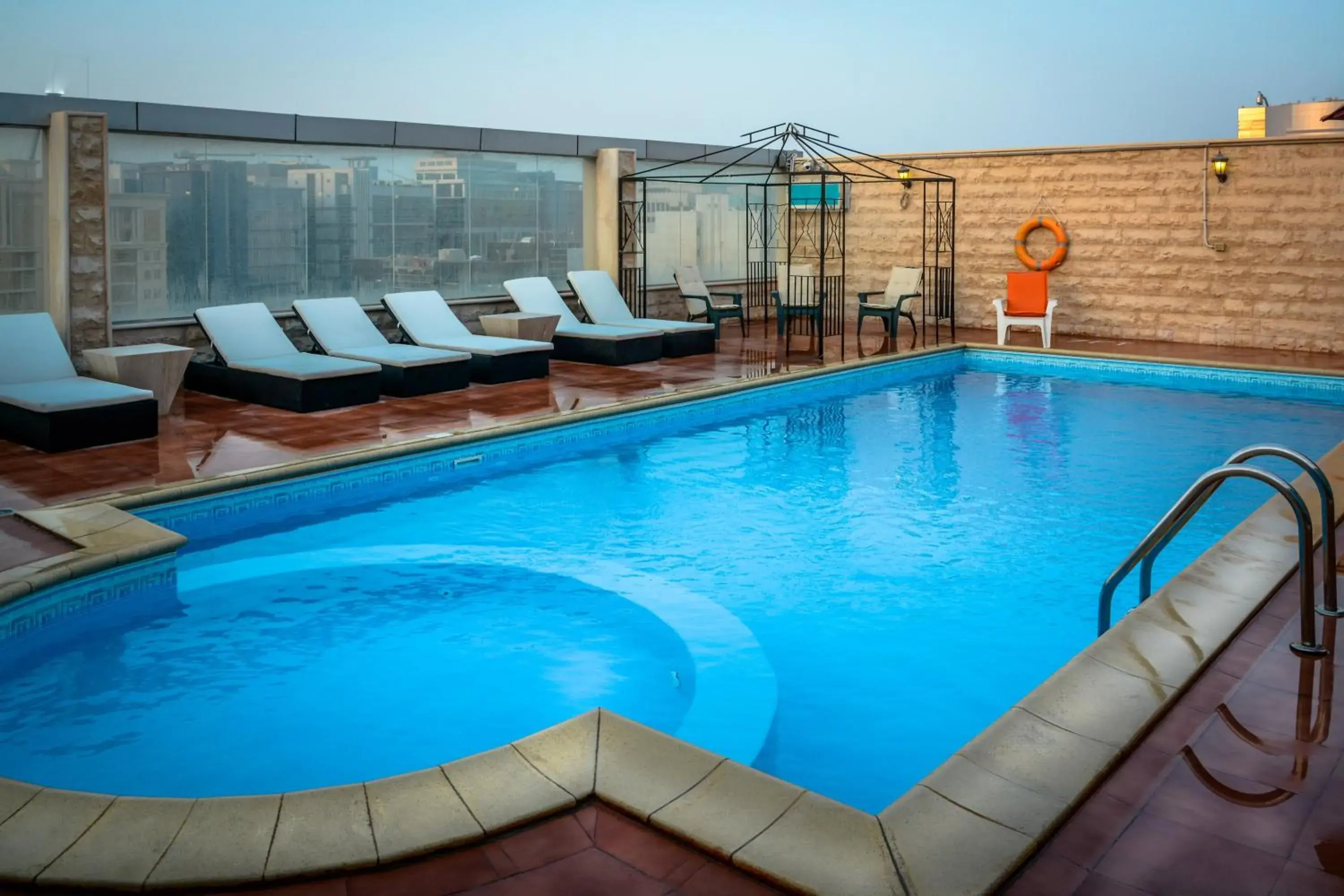 Pool view, Swimming Pool in Golden Ocean Hotel