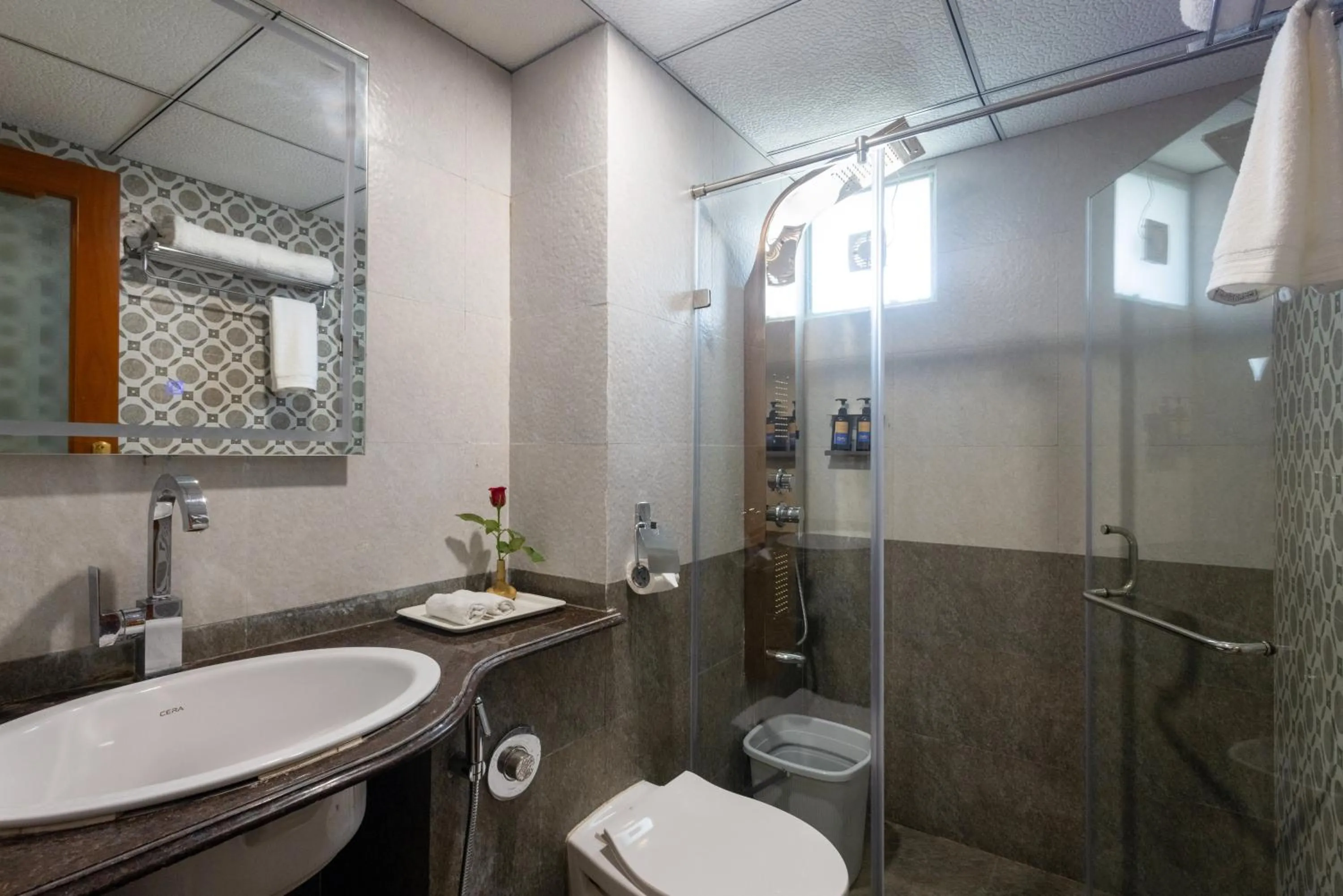 Bathroom in Hotel Pravasa Stay