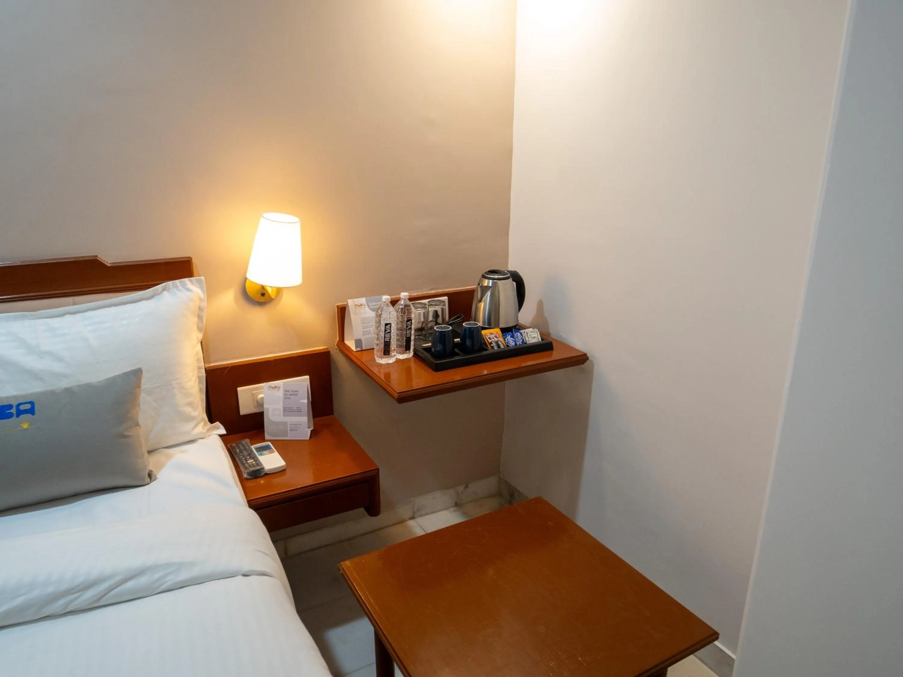 Bedroom, Bed in Hotel Pravasa Stay