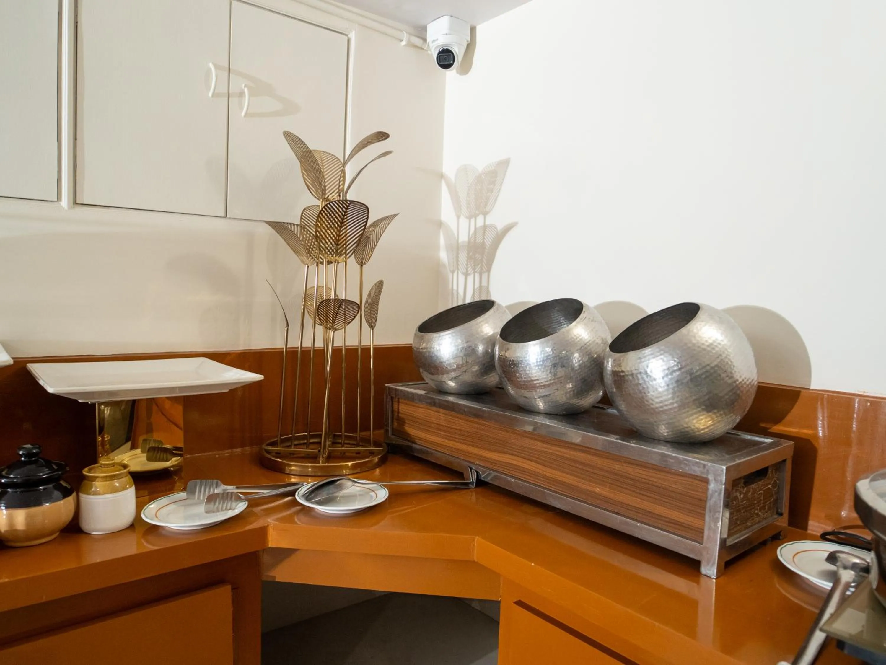 Kitchen or kitchenette in Hotel Pravasa Stay