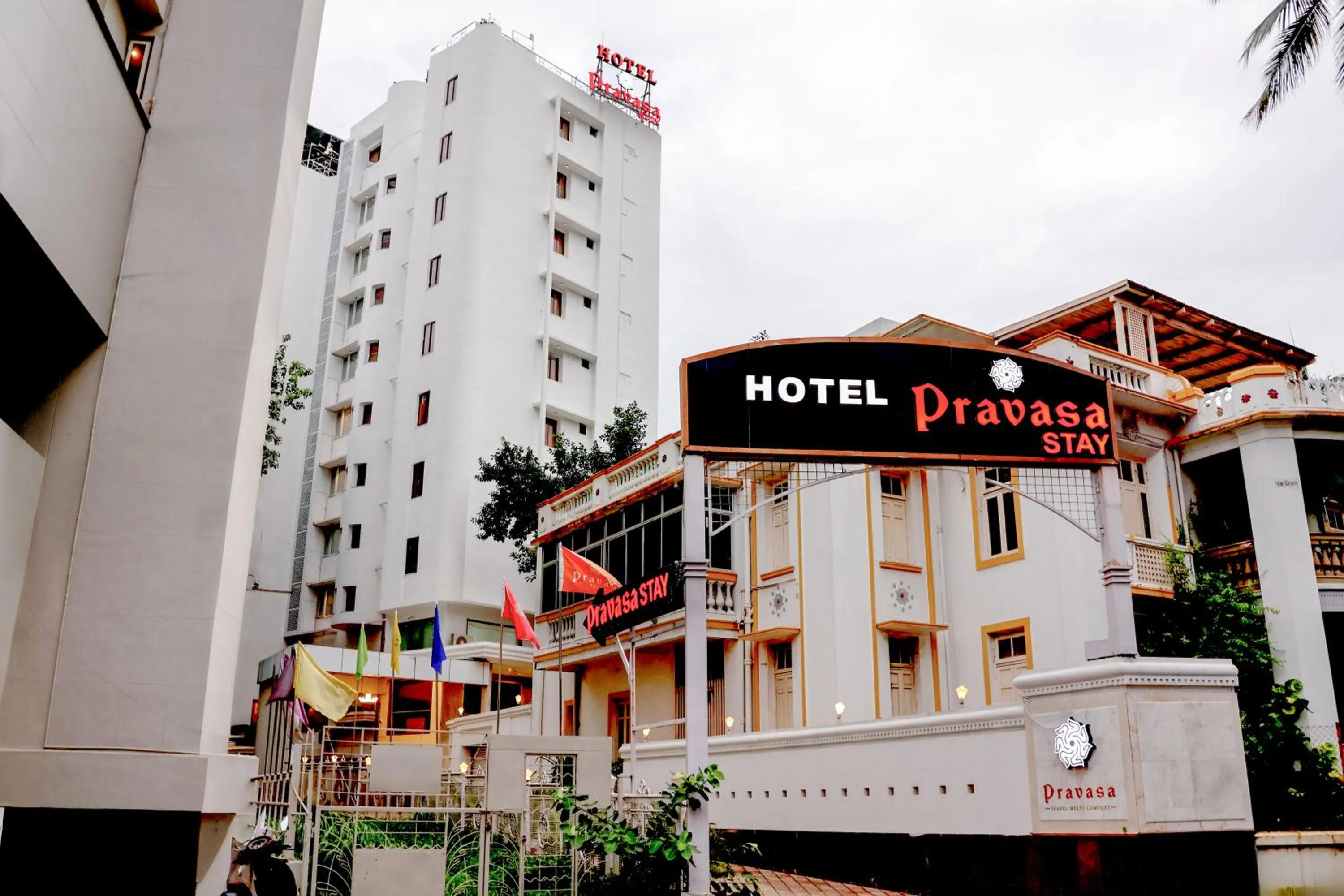 Property building in Hotel Pravasa Stay