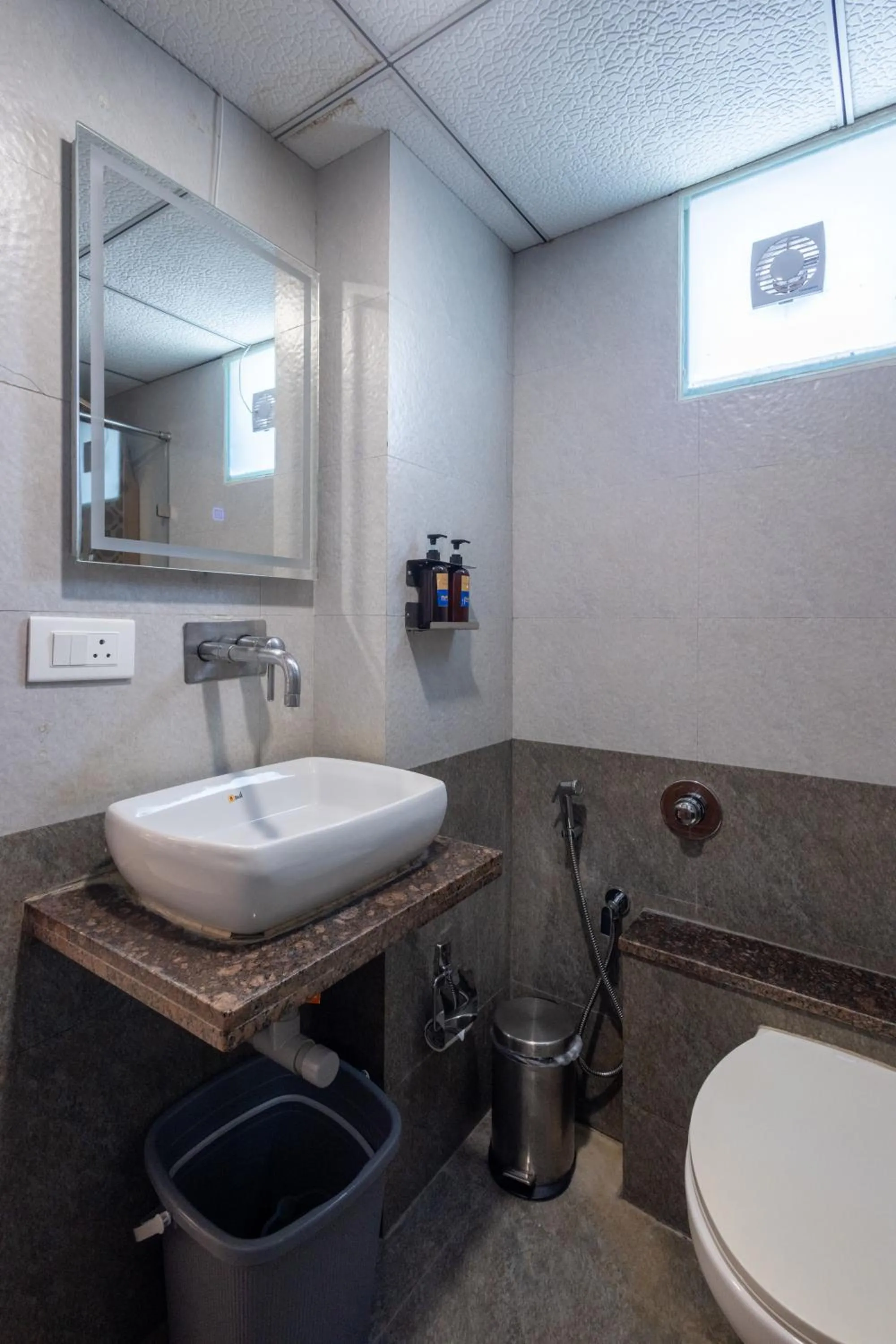 Bathroom in Hotel Pravasa Stay