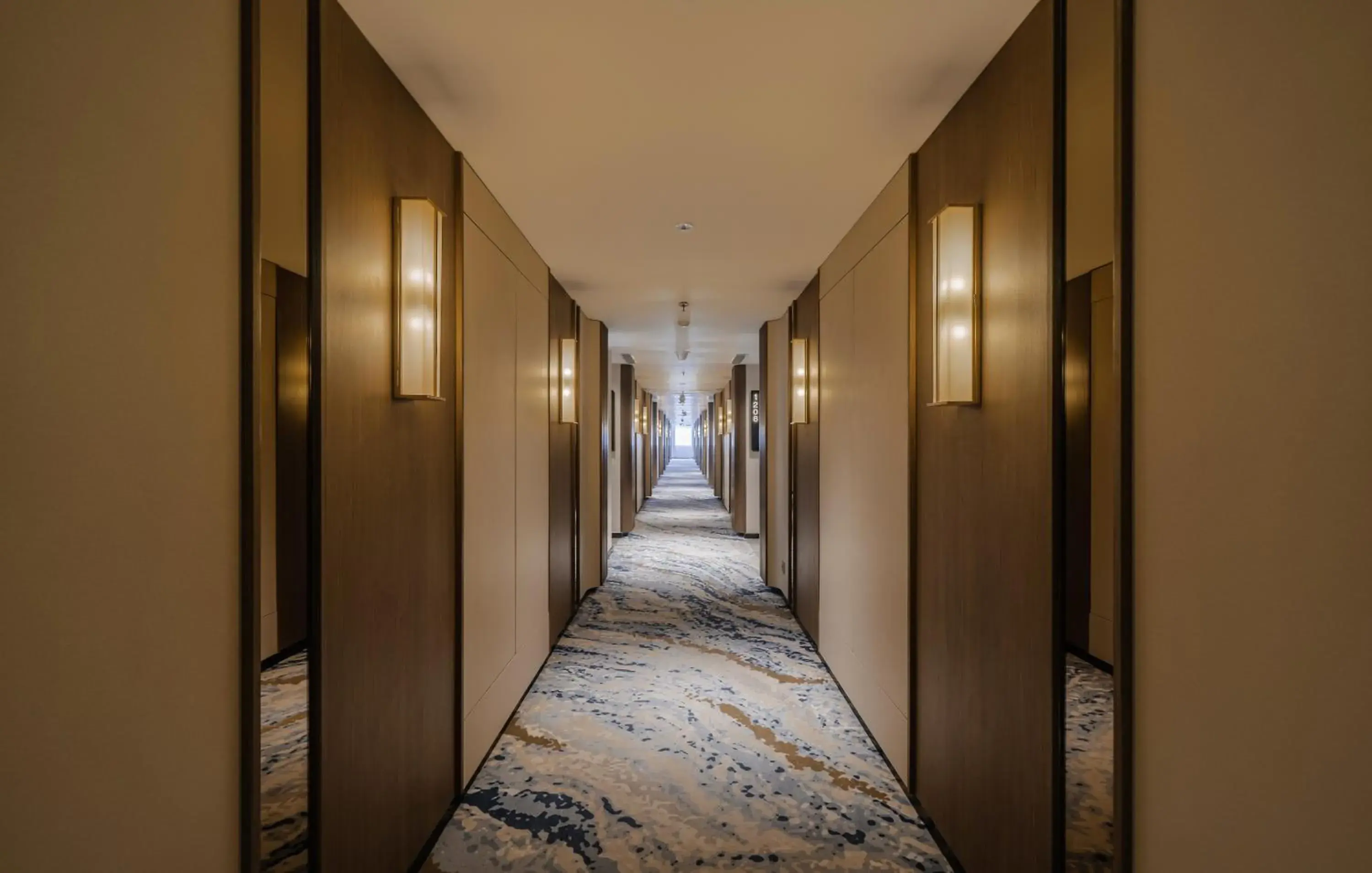 Property building in HARRIS Hotel & Conventions Gubeng Property building in HARRIS Hotel & Conventions Gubeng