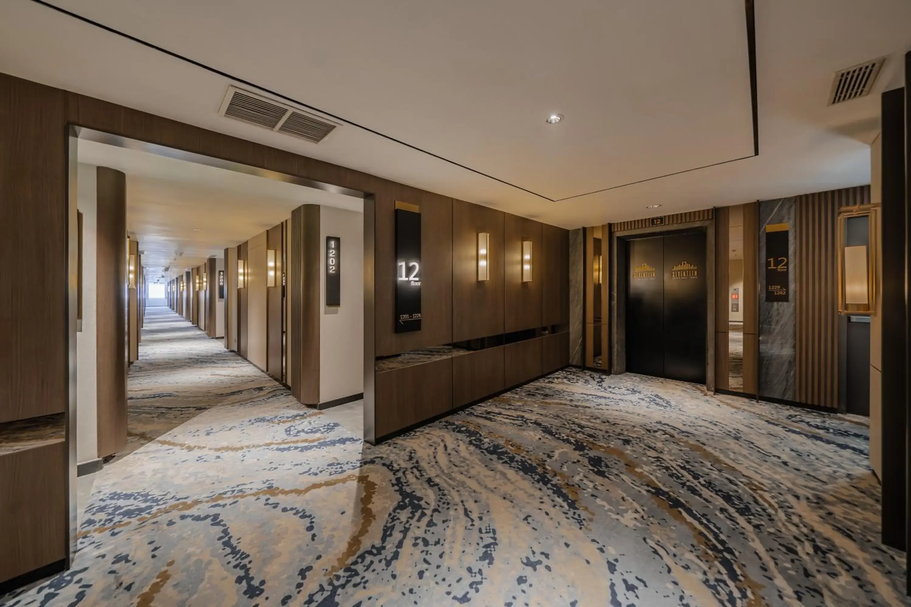 Property building, Bed in HARRIS Hotel & Conventions Gubeng Property building, Bed in HARRIS Hotel & Conventions Gubeng