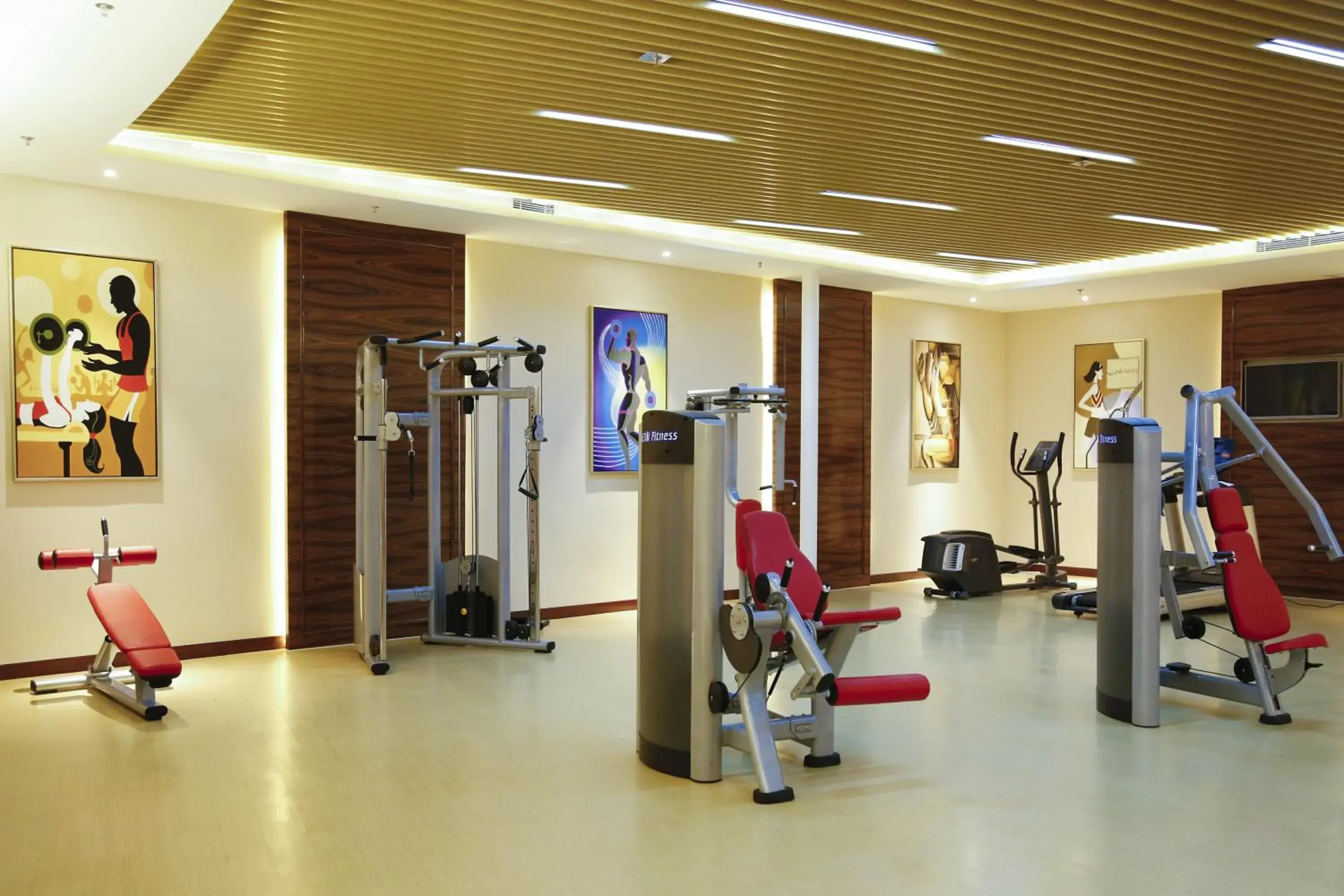 Fitness centre/facilities, Fitness Center/Facilities in Shenzhen Dayhello international Hotel (Baoan)
