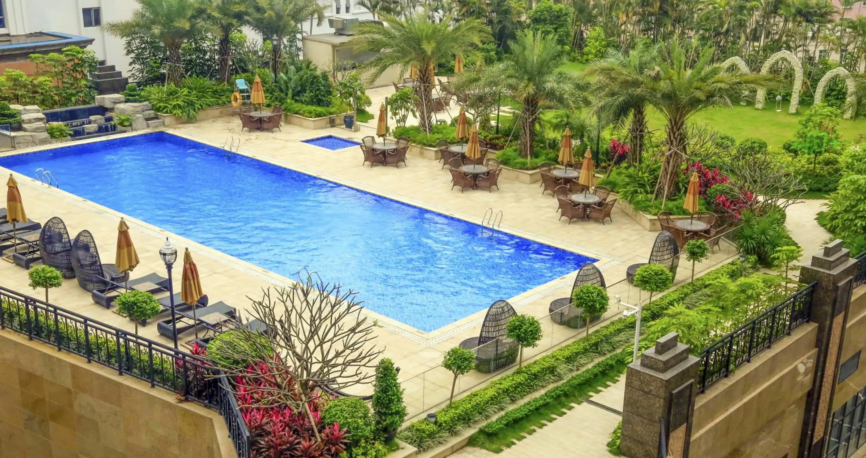 Swimming pool, Pool View in Shenzhen Dayhello international Hotel (Baoan)