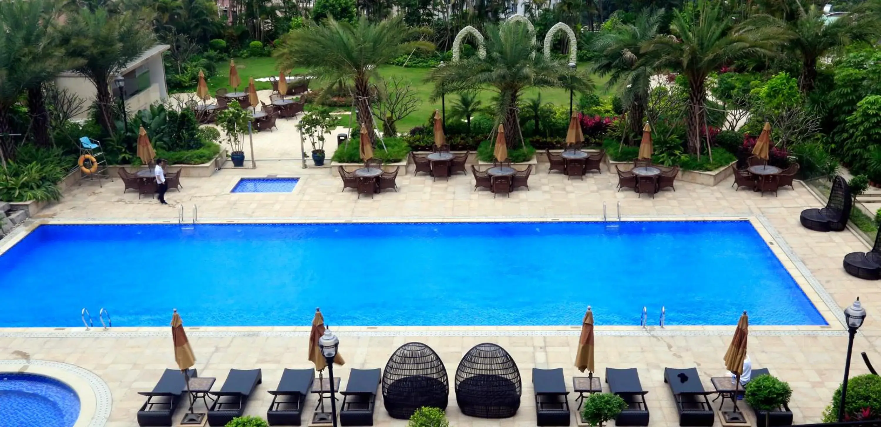 Pool View in Shenzhen Dayhello international Hotel (Baoan)