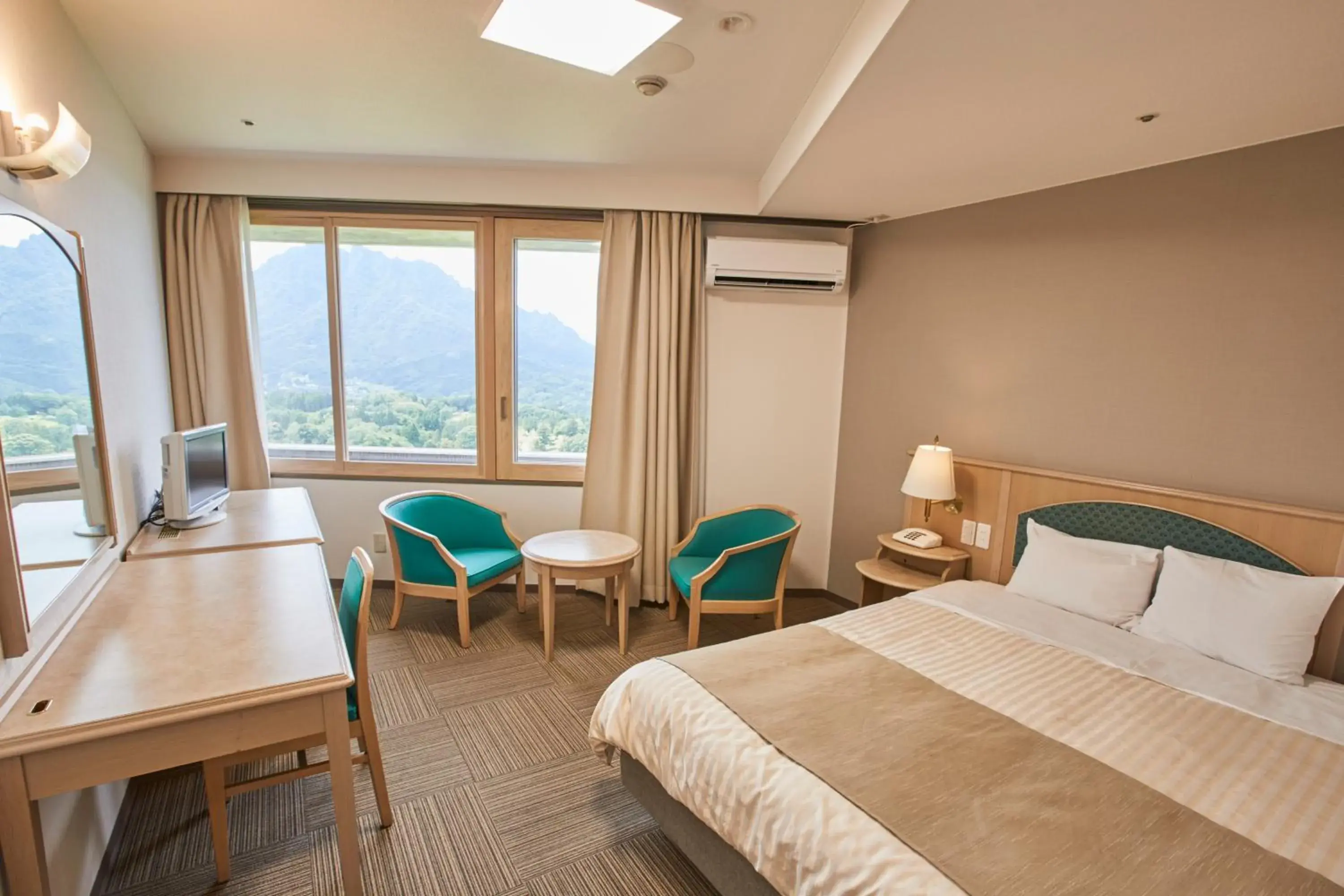 Photo of the whole room, Bed in Myogi Green Hotel Photo of the whole room, Bed in Myogi Green Hotel