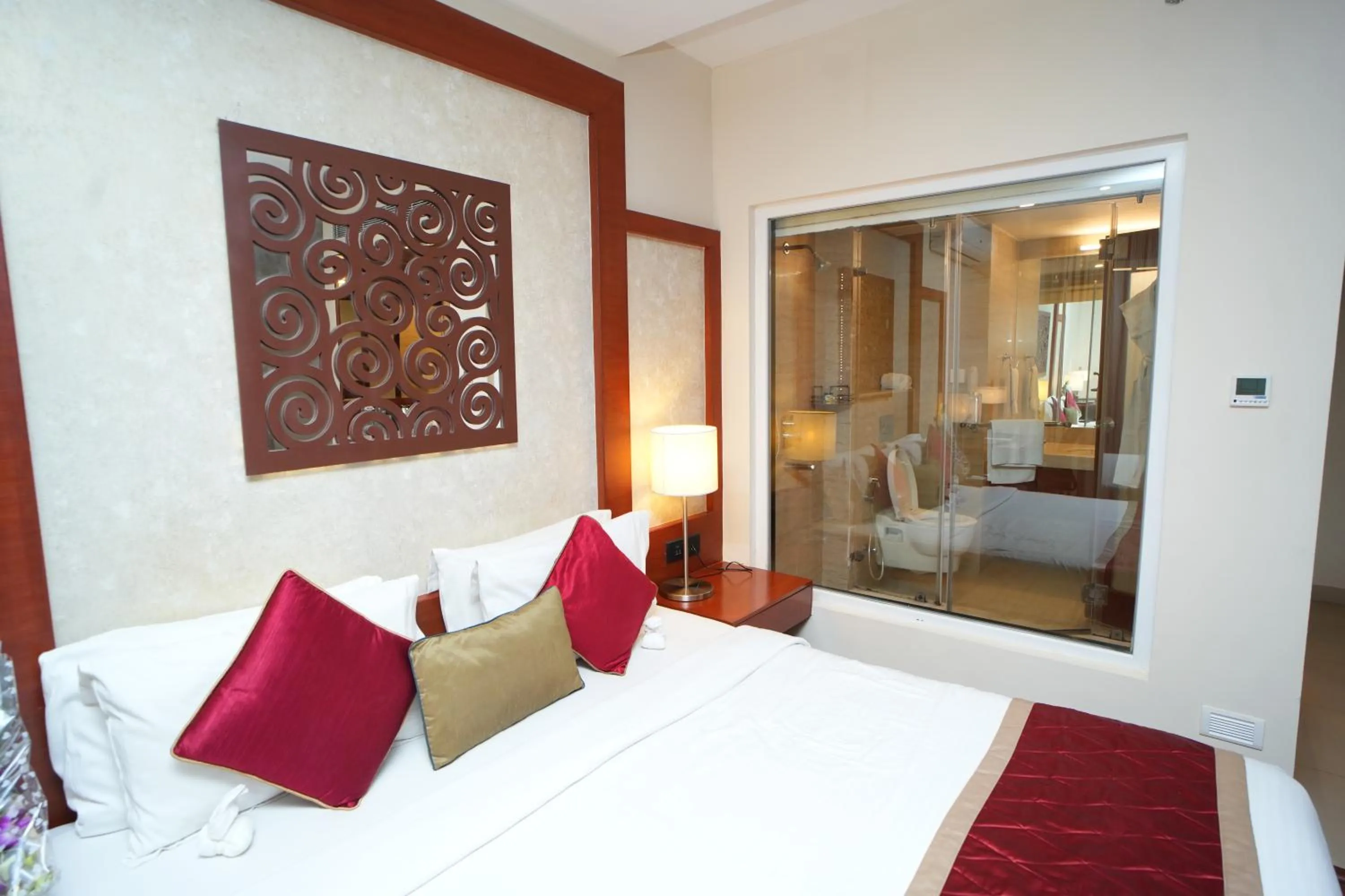 Bedroom, Bed in The Altruist Business Hotel Hitech