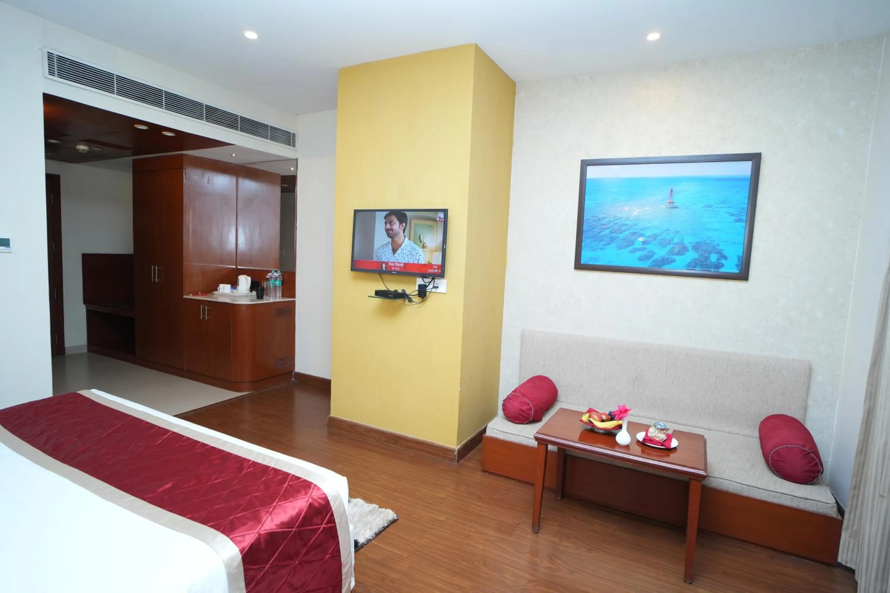 Bedroom, Bed in The Altruist Business Hotel Hitech