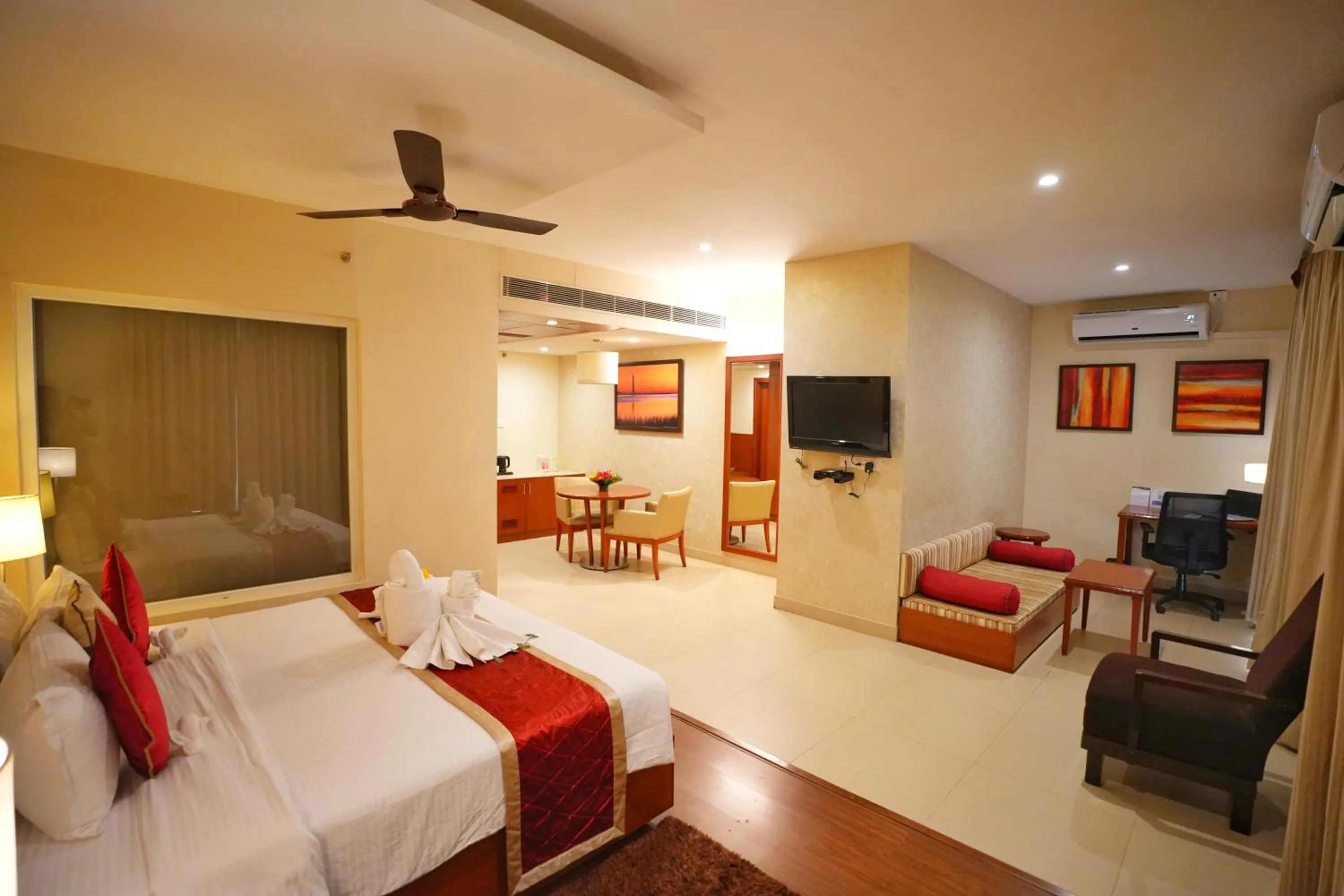 Bedroom, Bed in The Altruist Business Hotel Hitech