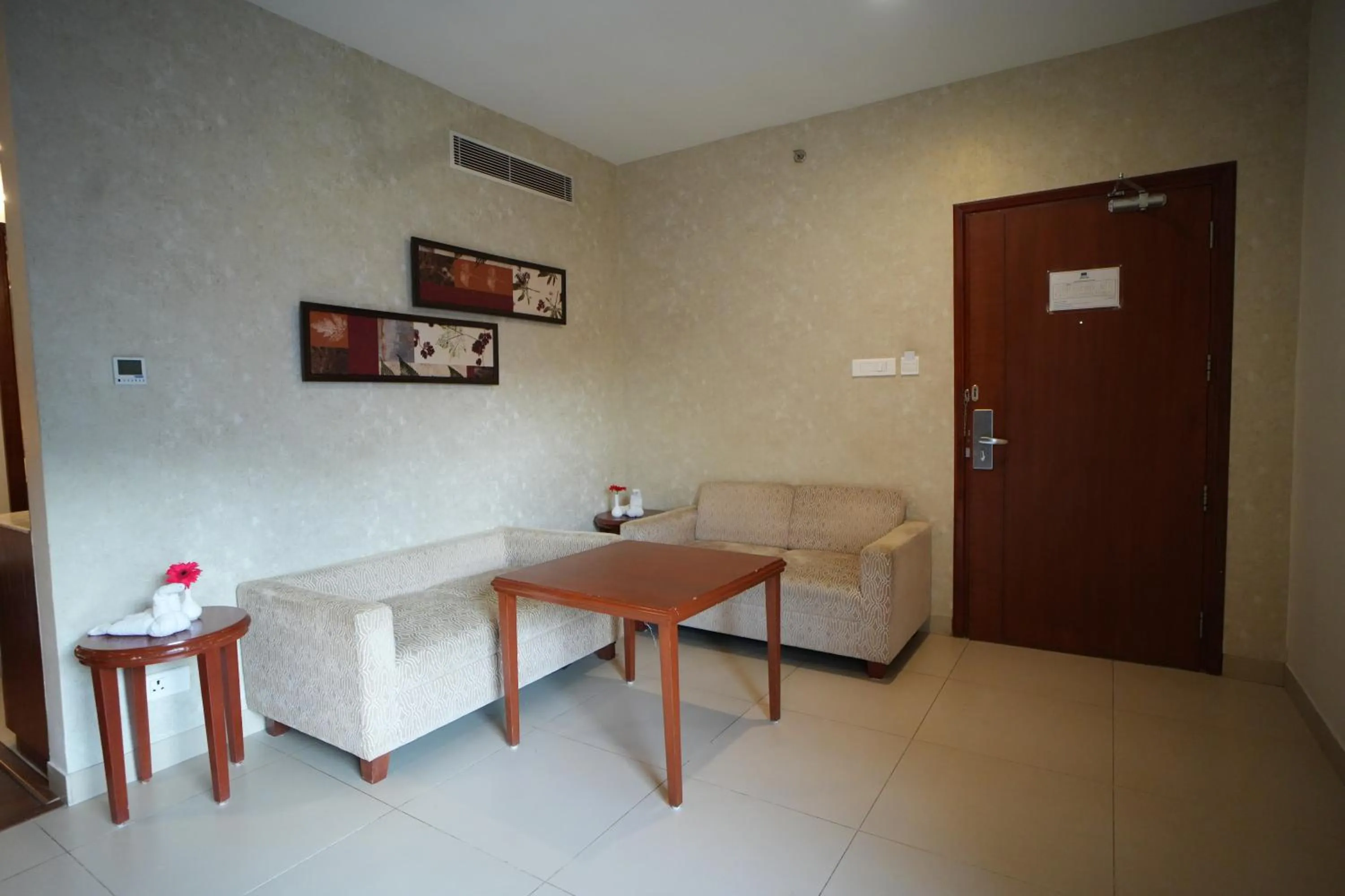 Living room in The Altruist Business Hotel Hitech