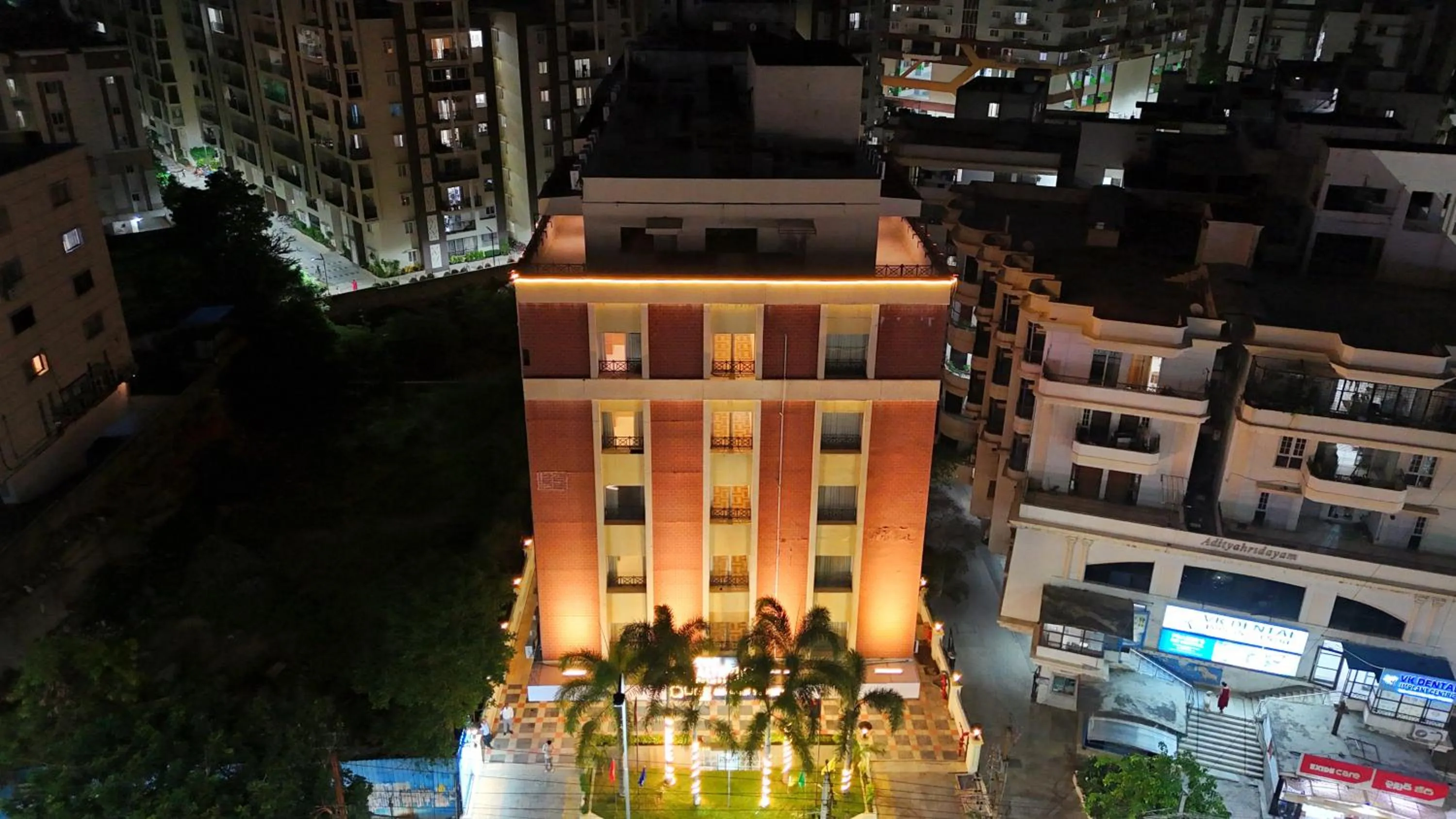 Facade/entrance in The Altruist Business Hotel Hitech