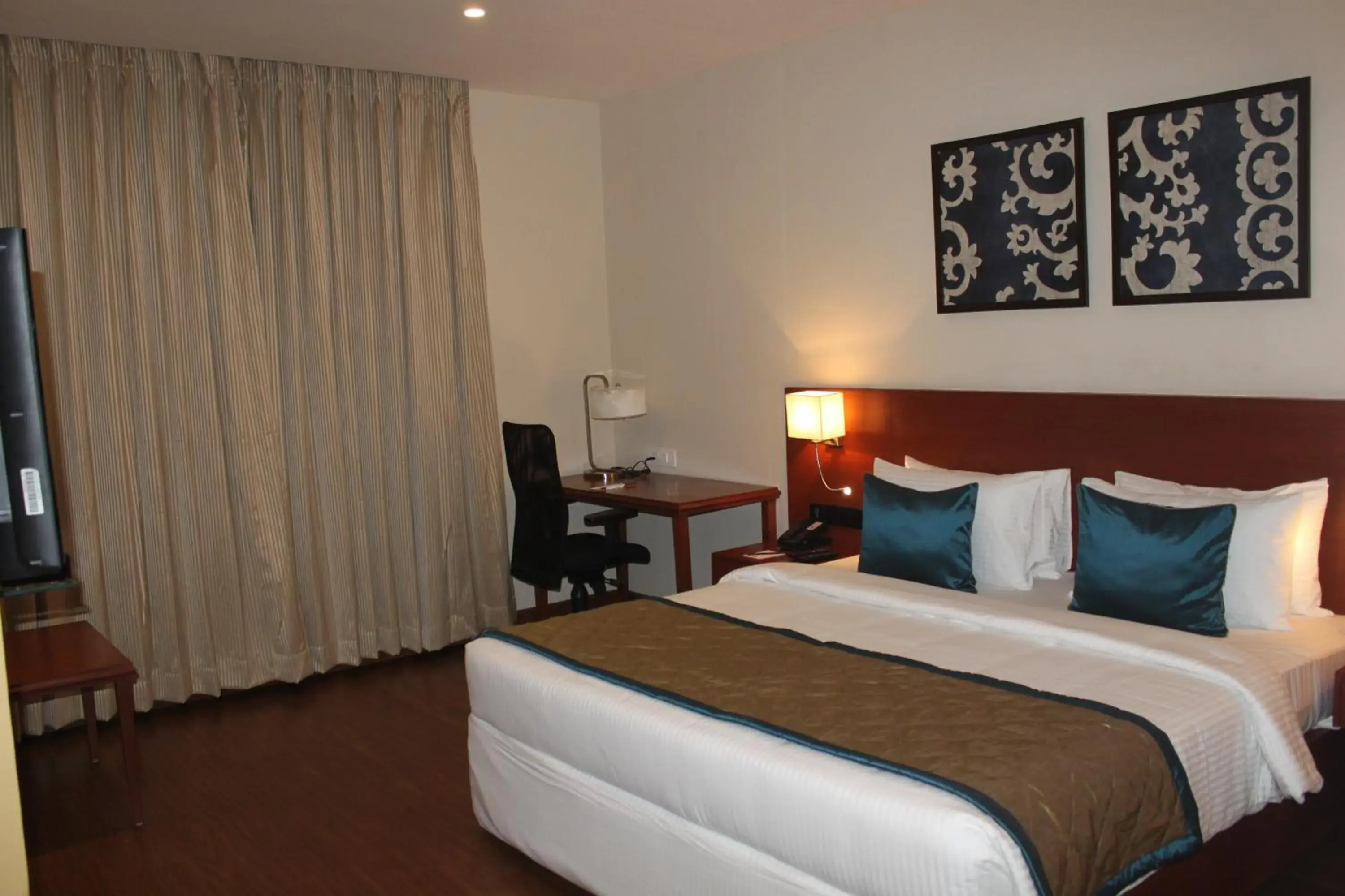 Property building, Bed in The Altruist Business Hotel Hitech Property building, Bed in The Altruist Business Hotel Hitech