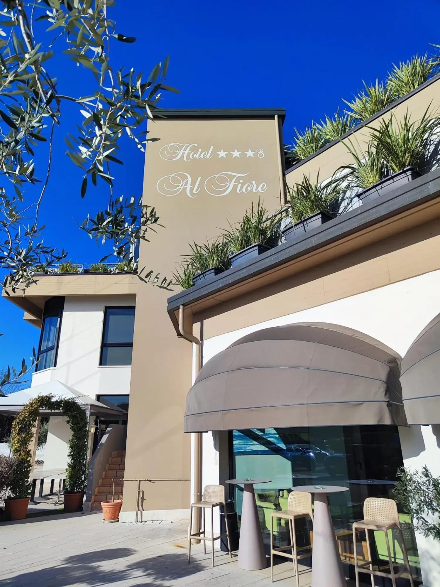 Property building in Hotel Ristorante Al Fiore Property building in Hotel Ristorante Al Fiore