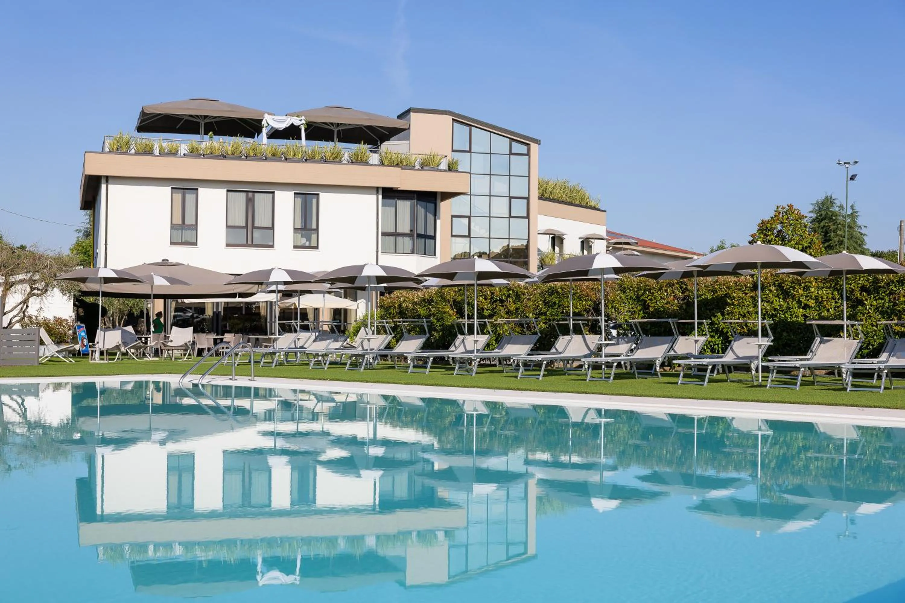 Property building in Hotel Ristorante Al Fiore