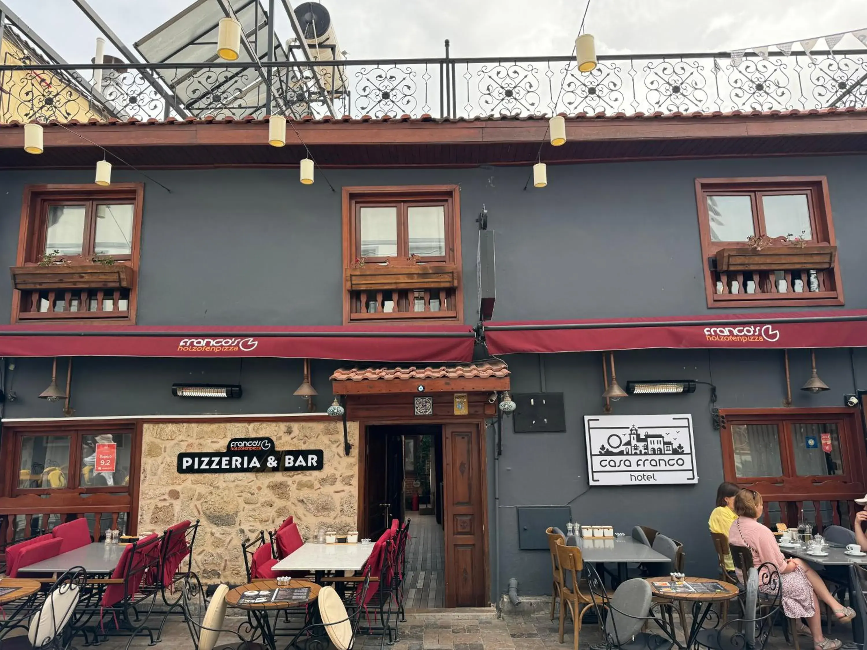 Property building in Casa Franco Old Town Property building in Casa Franco Old Town