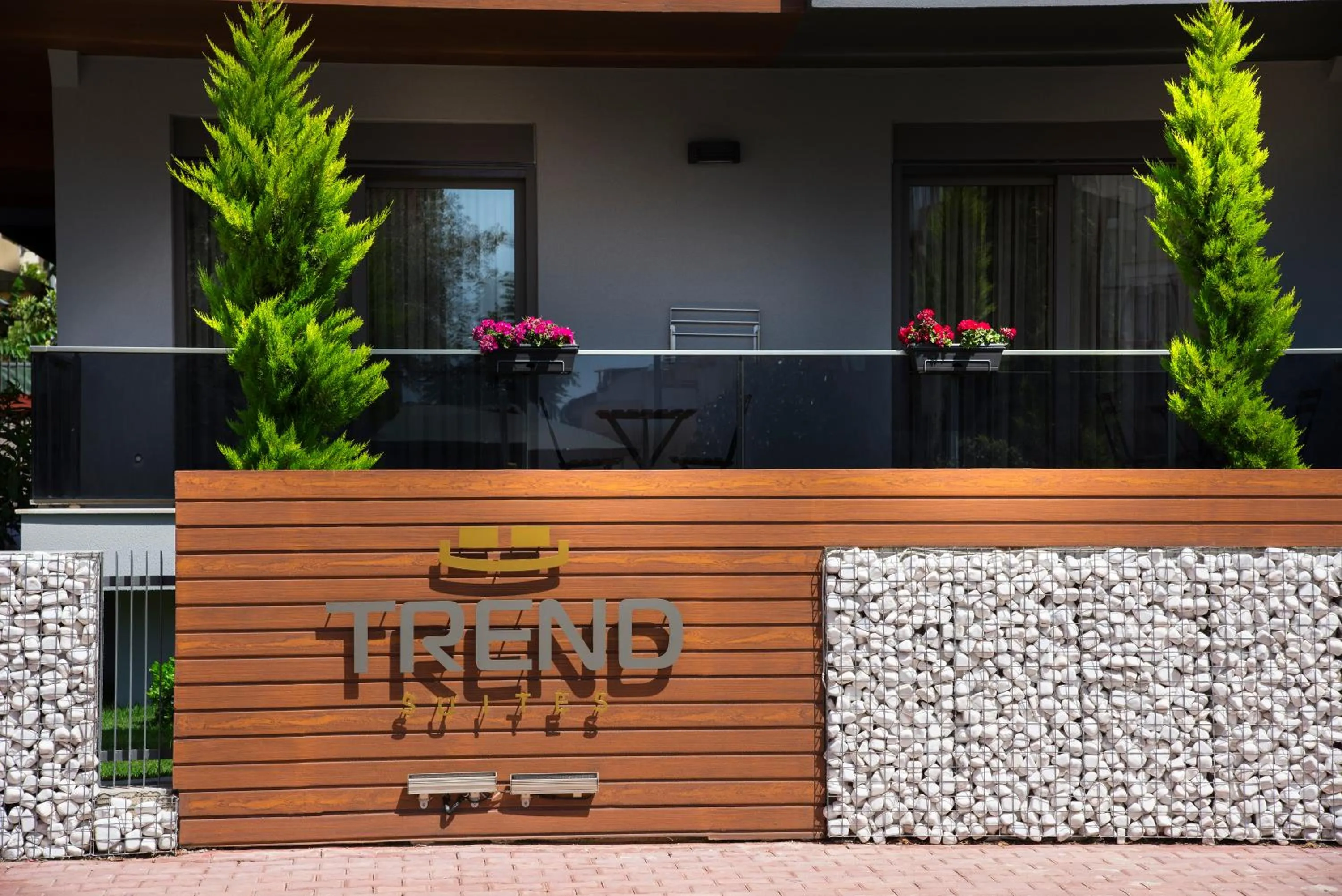 Facade/entrance in Trend Suites