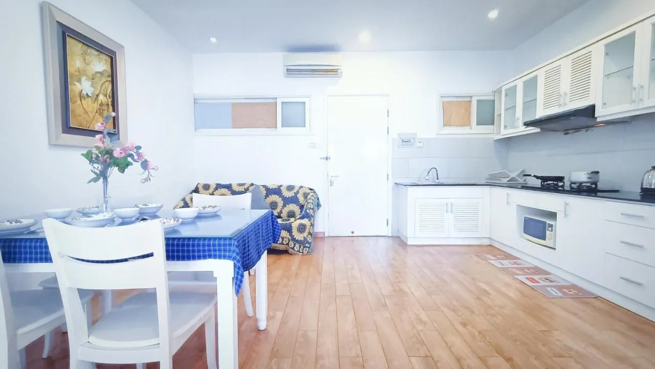 Kitchen or kitchenette in Queen Central Apartment Hotel