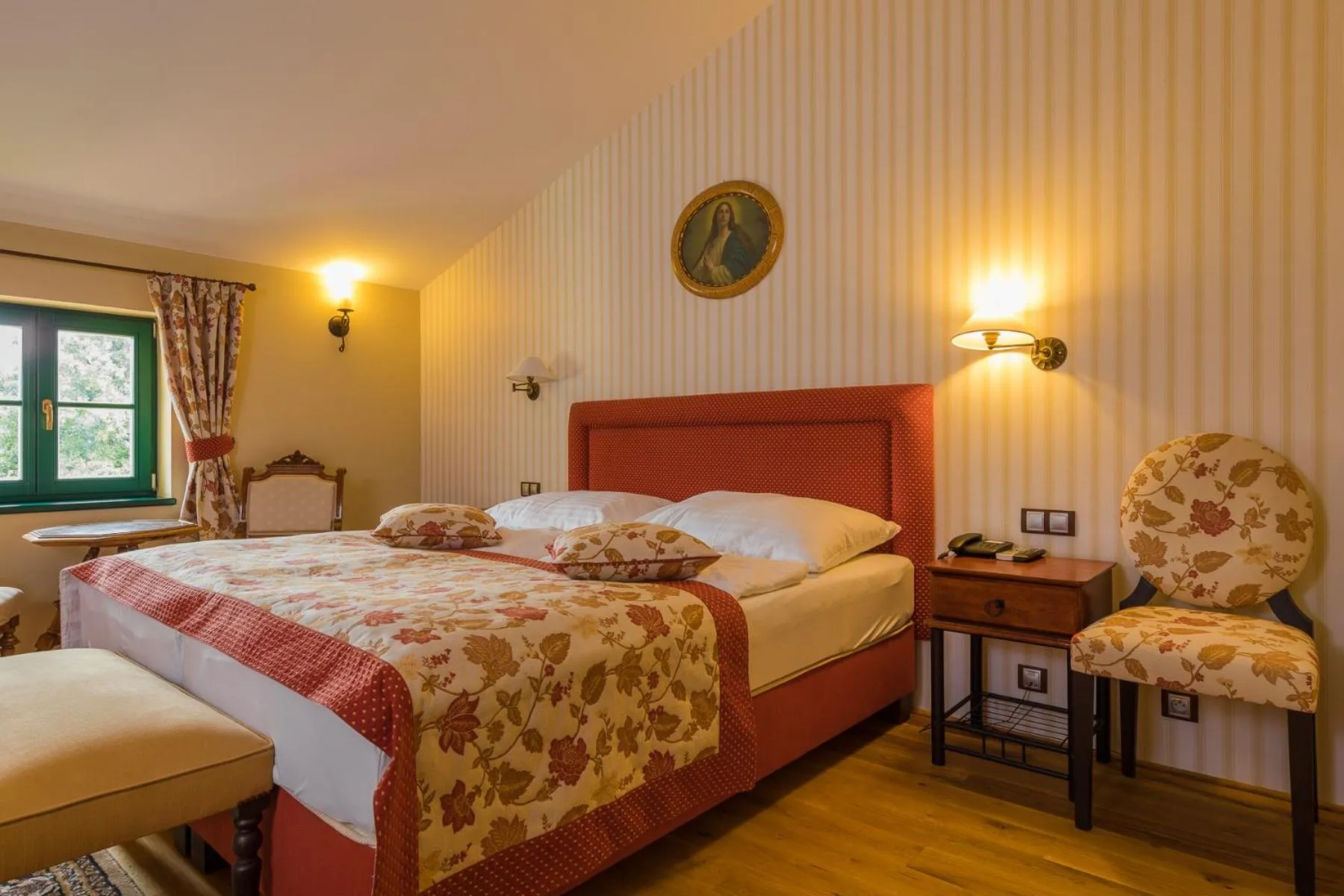 Photo of the whole room, Bed in Boutique Hotel Pri Mlyne Lozorno