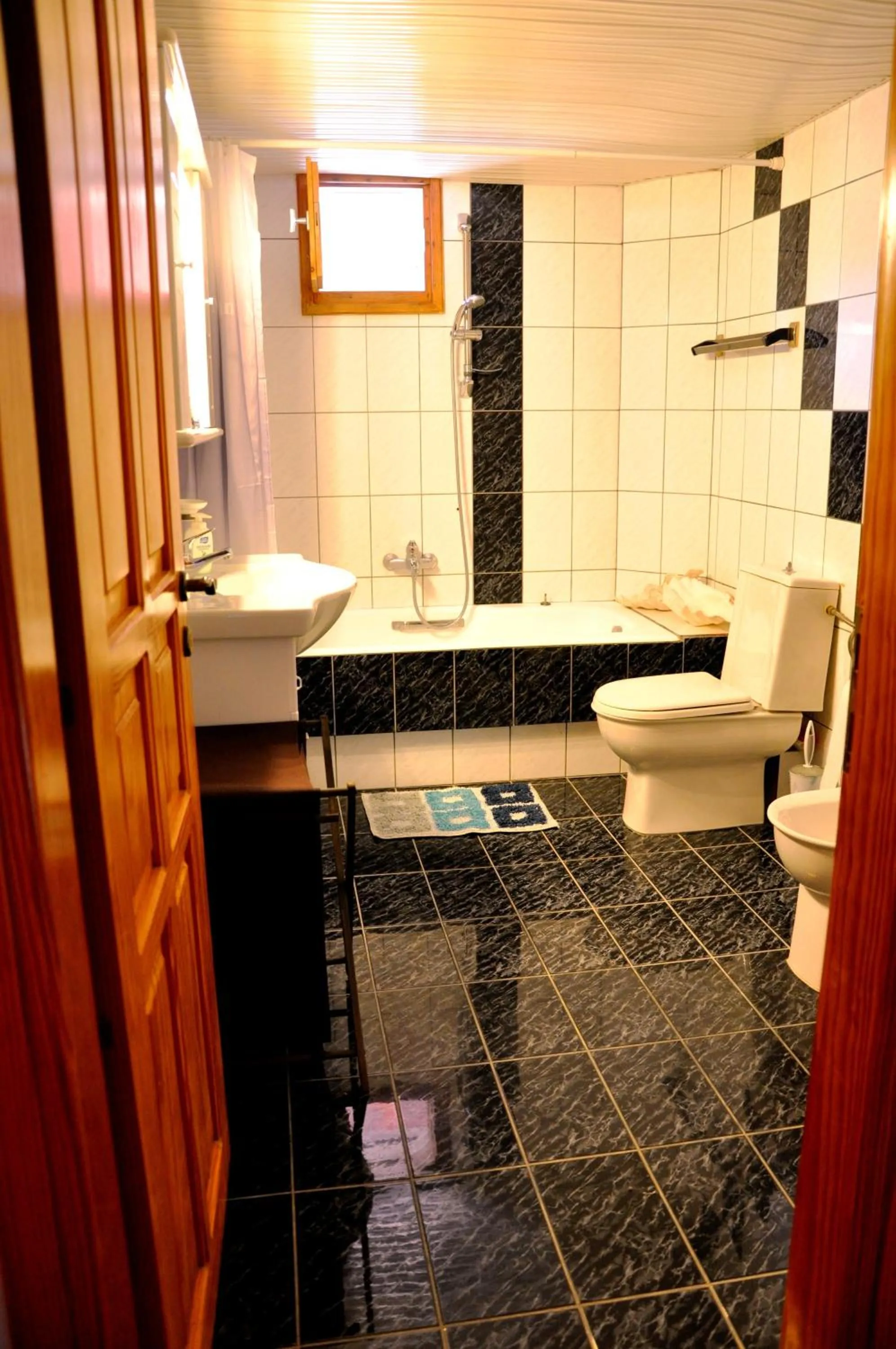 Bathroom in Villa Leonidas just enjoy your holidays