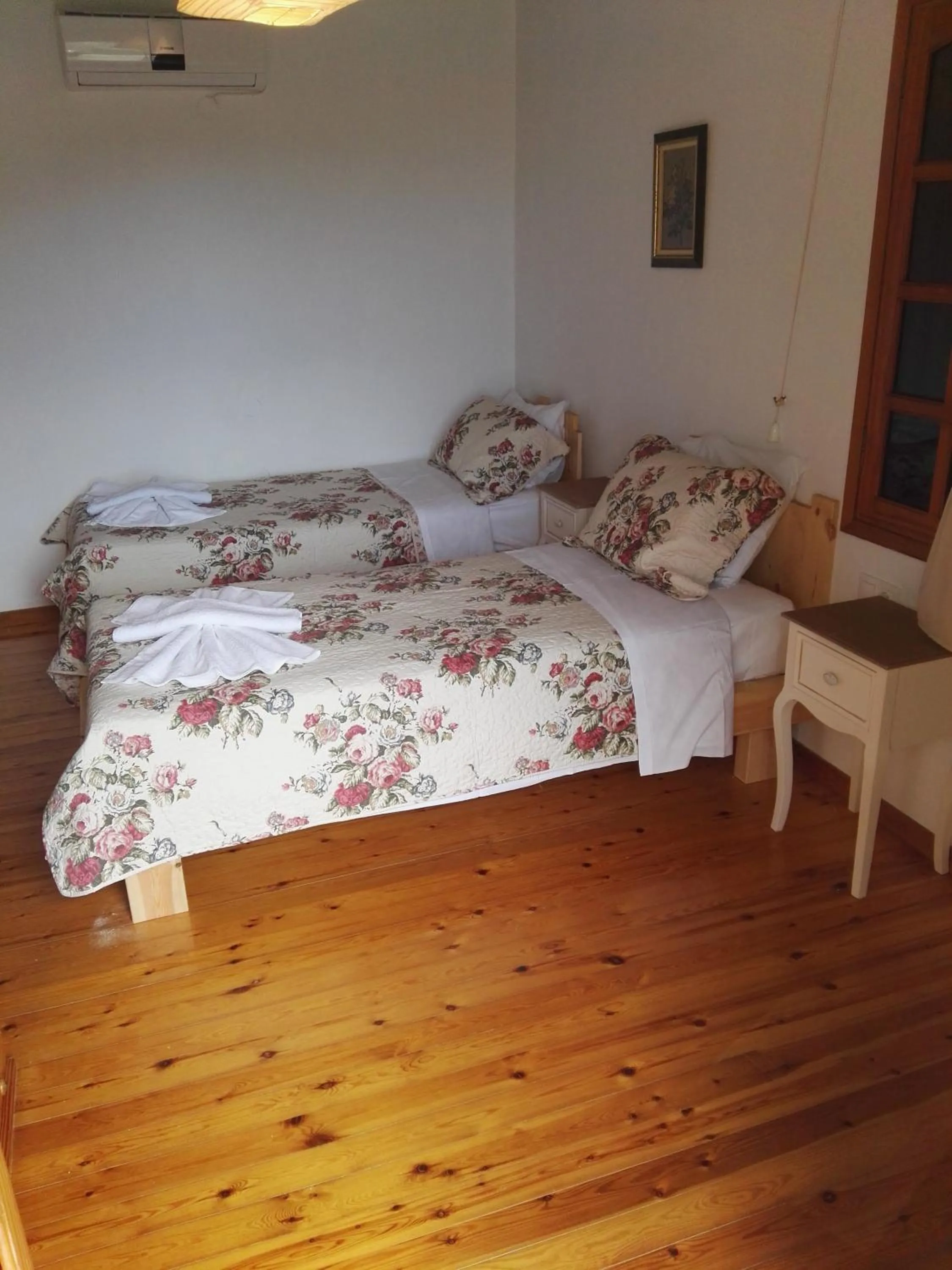 Bed in Villa Leonidas just enjoy your holidays