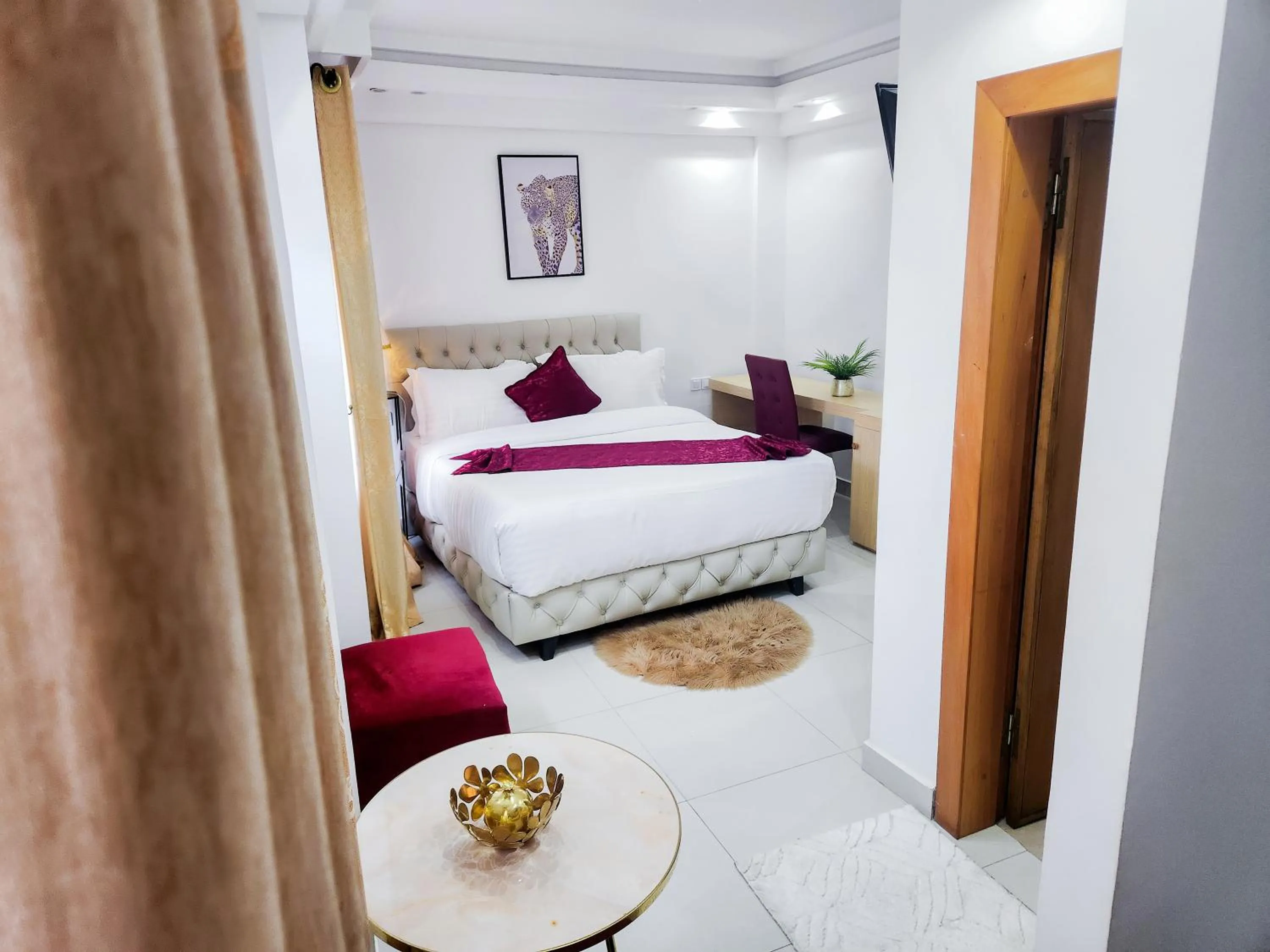 Bed in Hôtel Résidence Saint James Maguerita