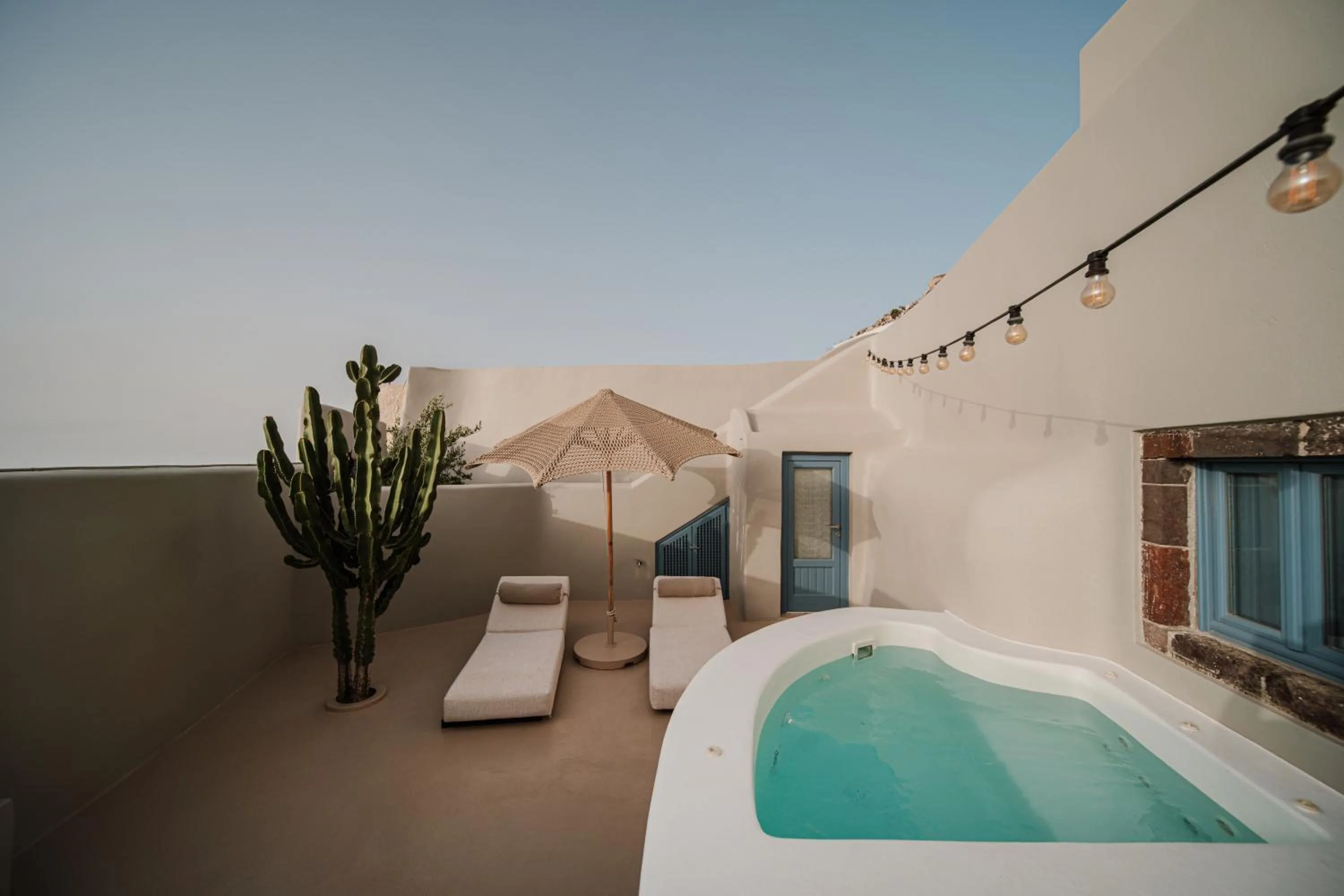 Balcony/Terrace in Luna Santorini Suites