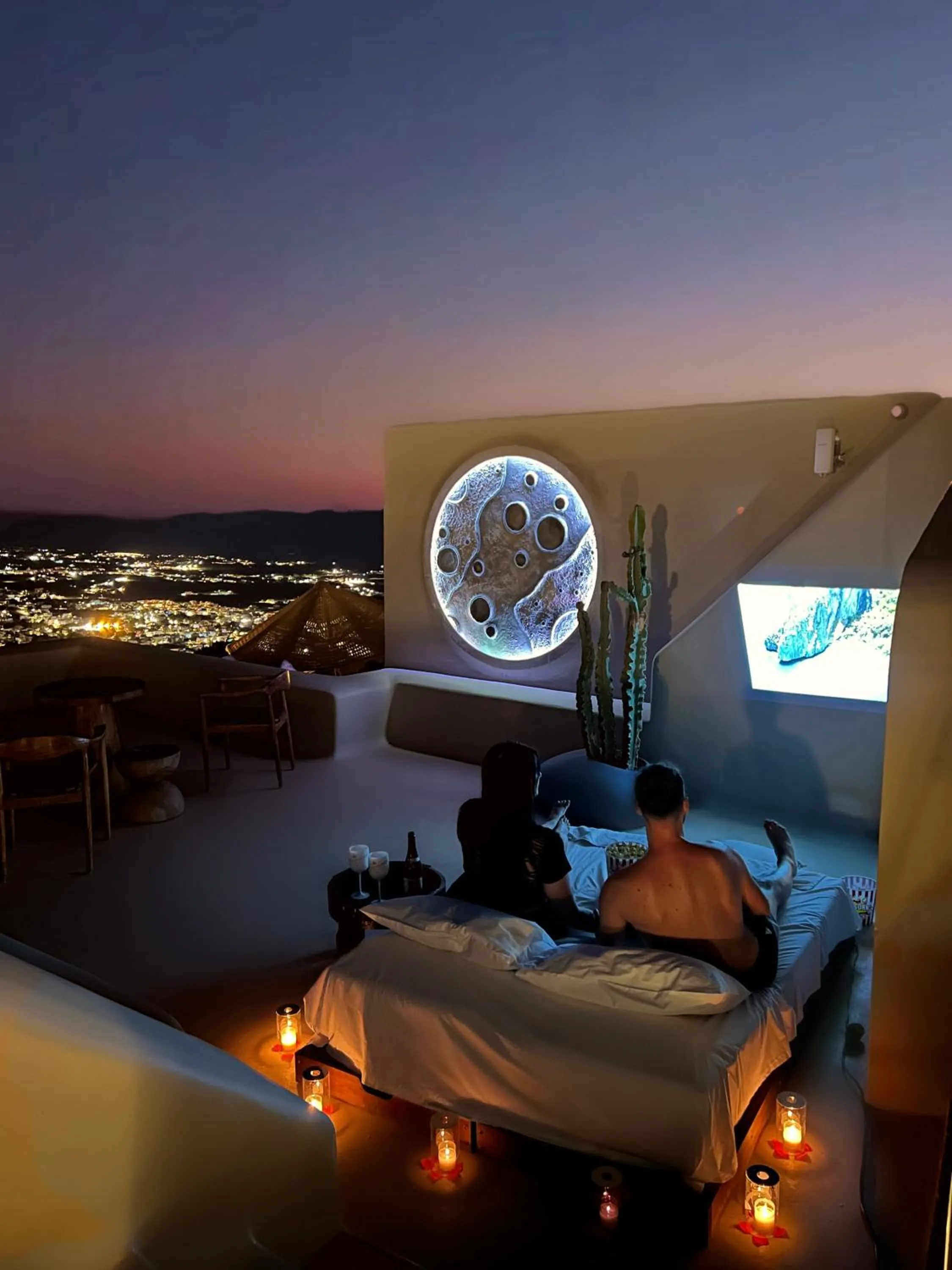 Balcony/Terrace, Bed in Luna Santorini Suites