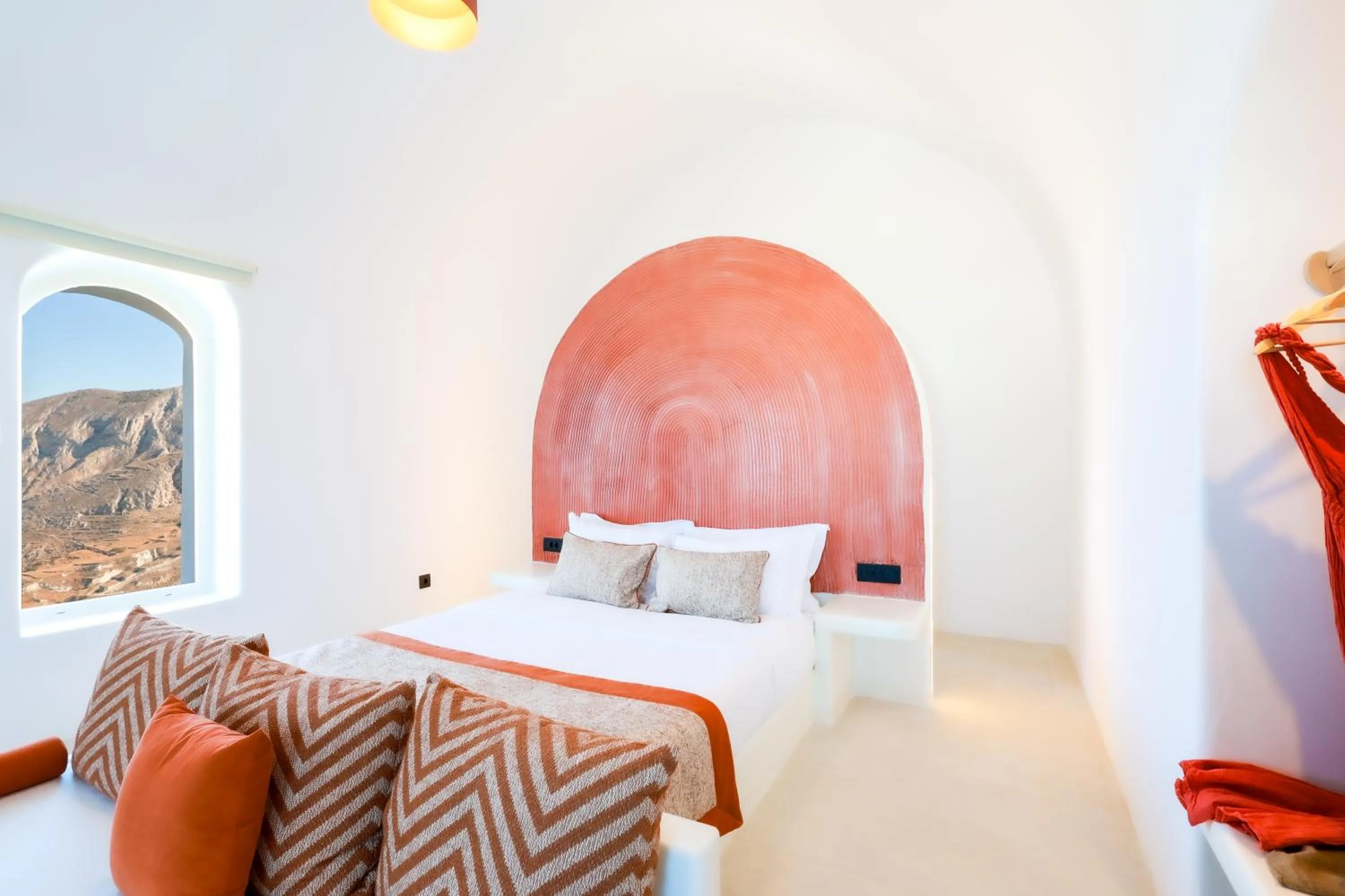 Bed in Luna Santorini Suites