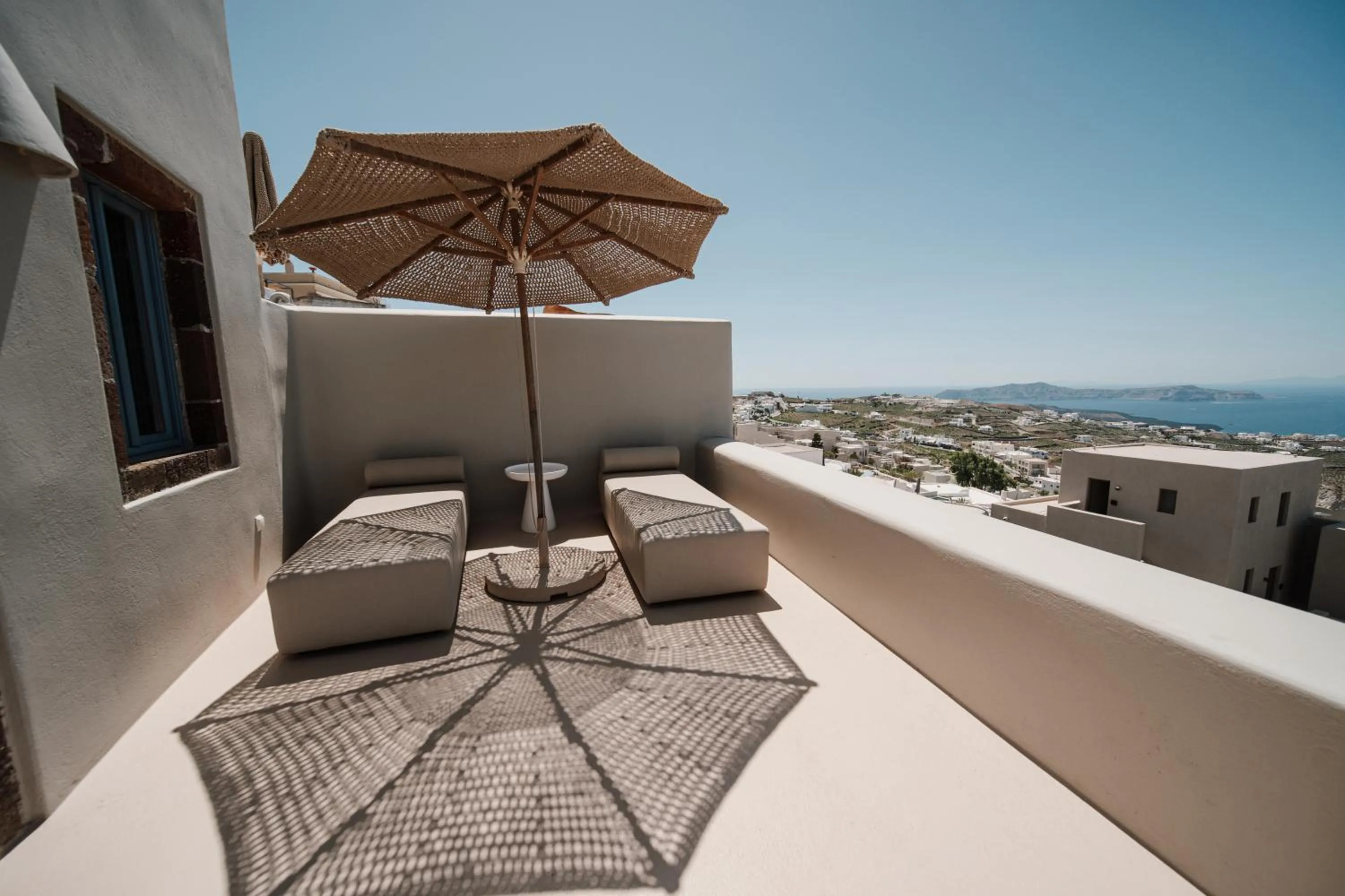 Balcony/Terrace in Luna Santorini Suites