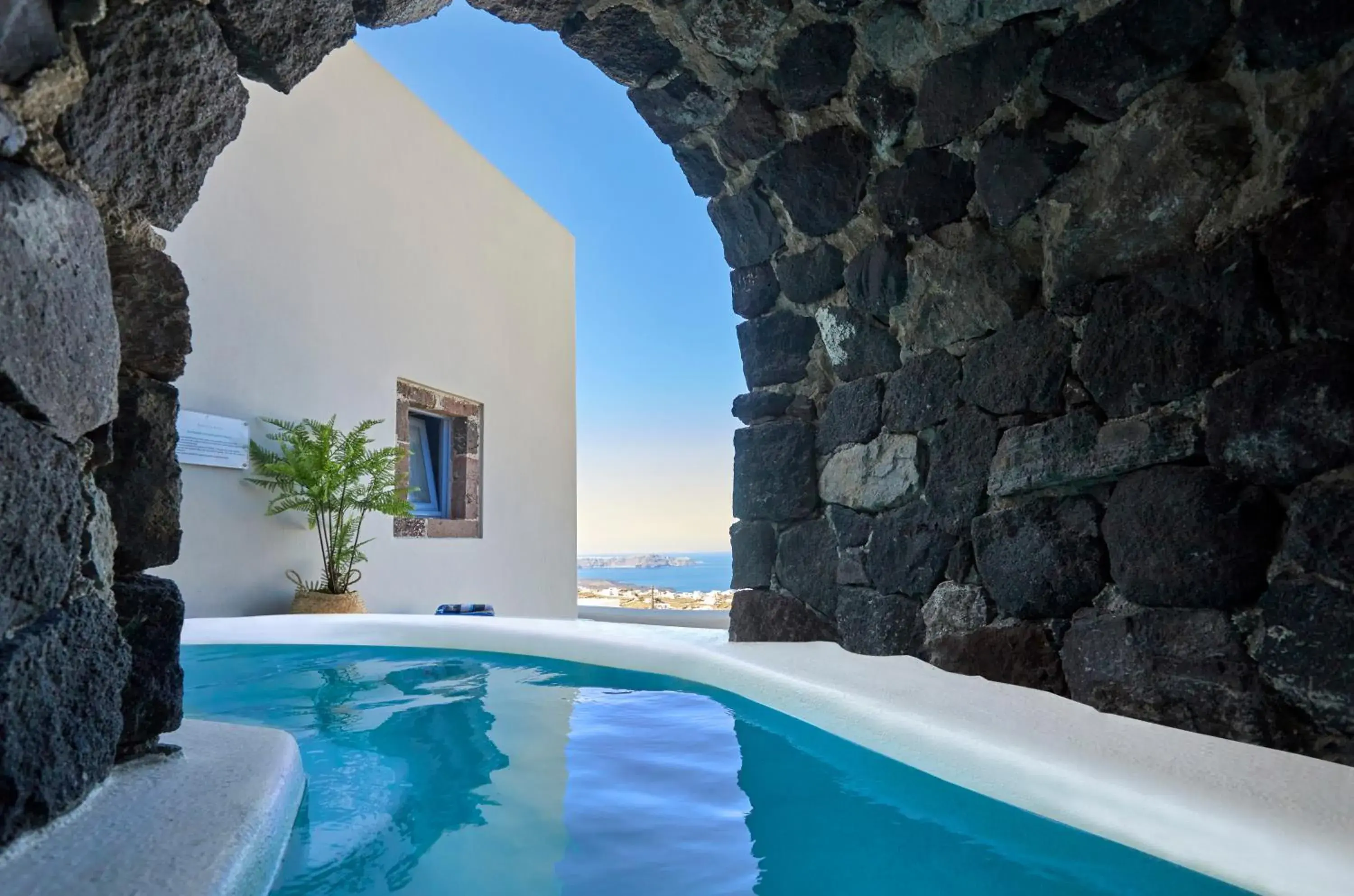 Sunset Suite with Private Heated Plunge Pool in Luna Santorini Suites Sunset Suite with Private Heated Plunge Pool in Luna Santorini Suites
