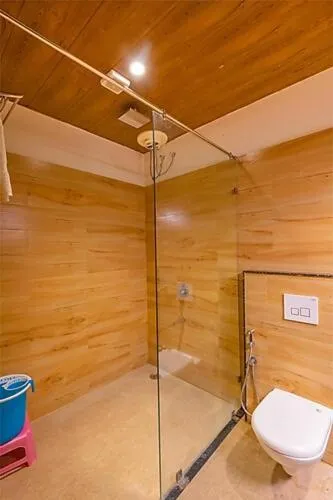 Shower in Prakriti The Nature Resort Pushkar