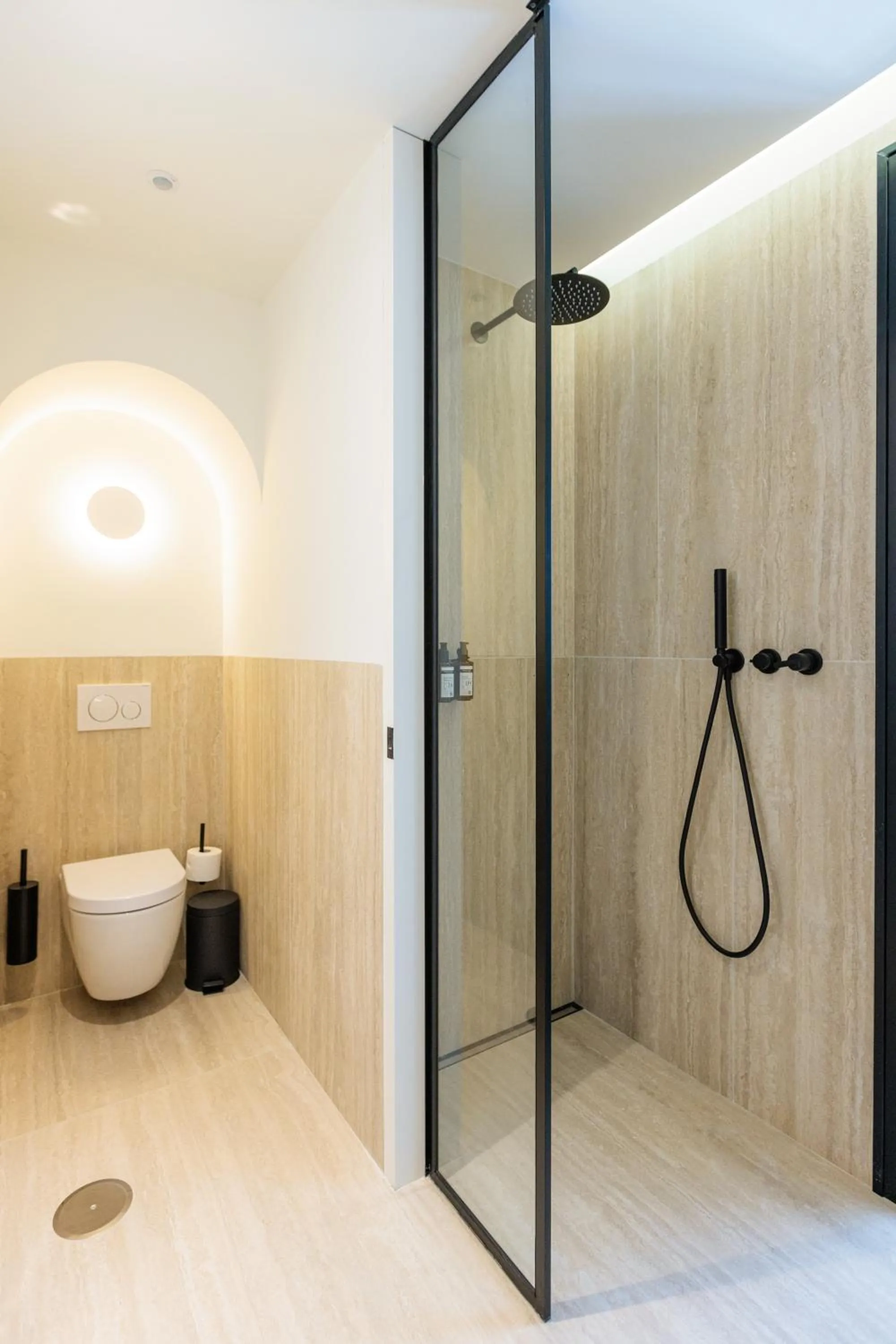 Shower in MS Collection Arouca - Mosteiro de Arouca