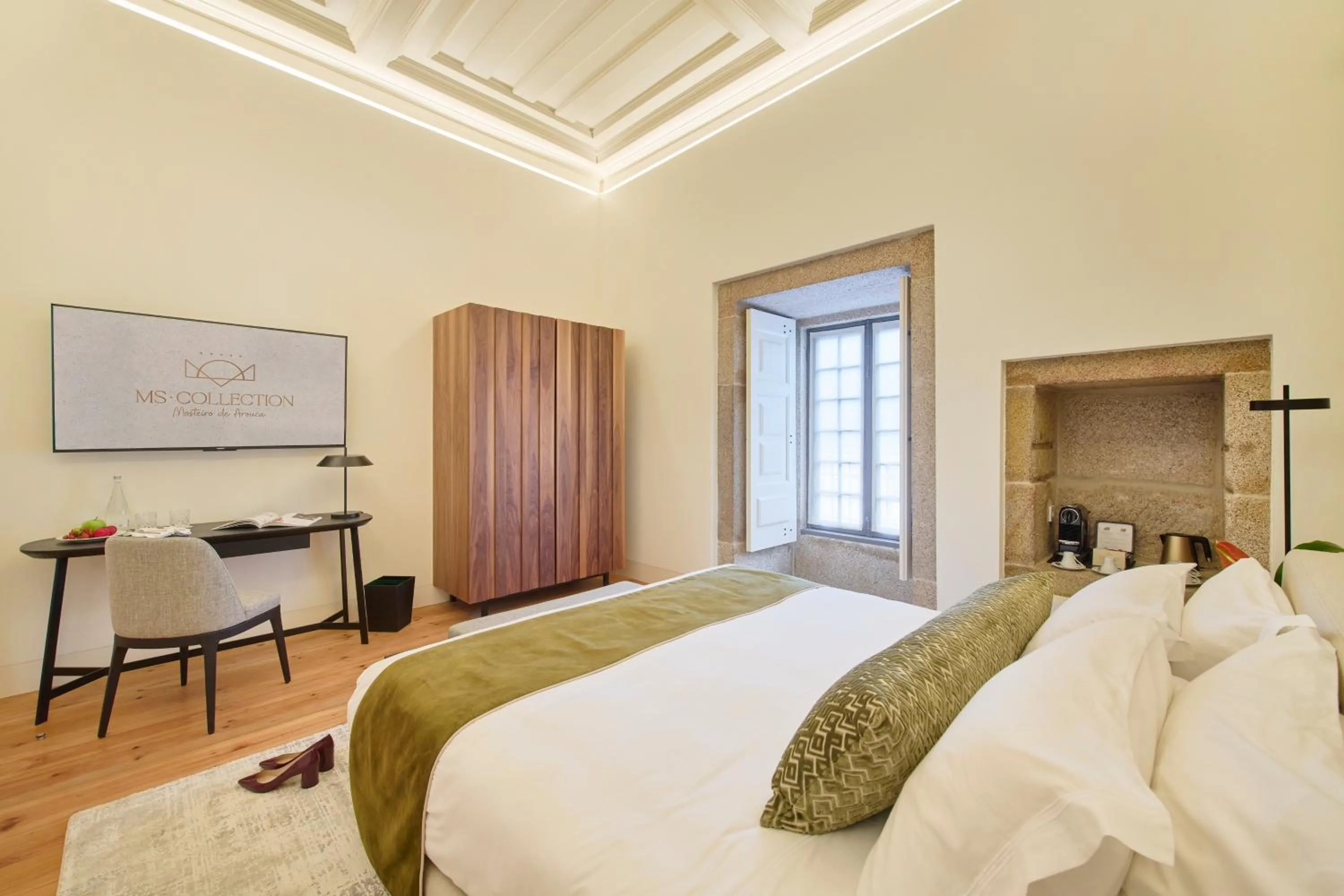 Bed in MS Collection Arouca - Mosteiro de Arouca