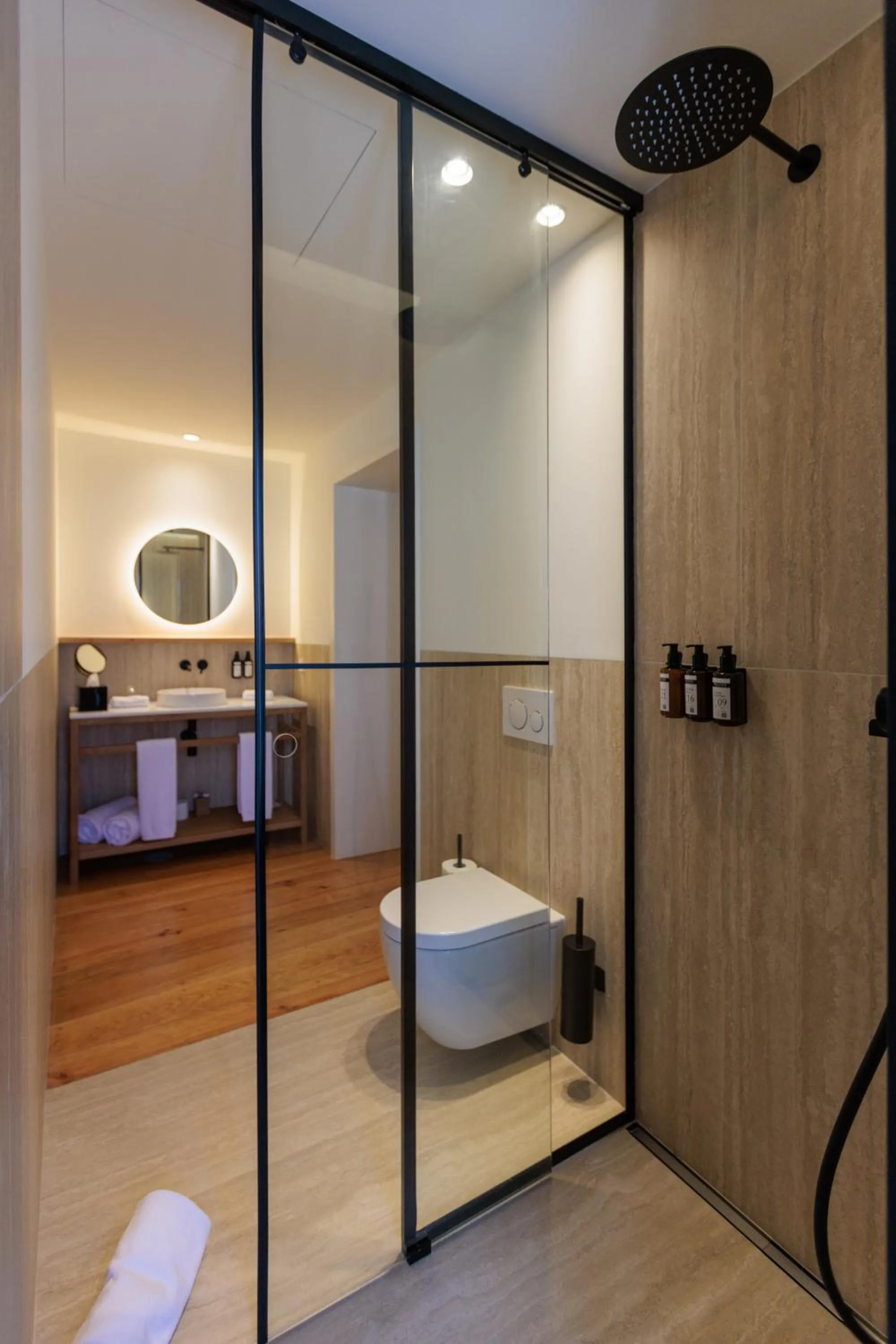 Shower in MS Collection Arouca - Mosteiro de Arouca