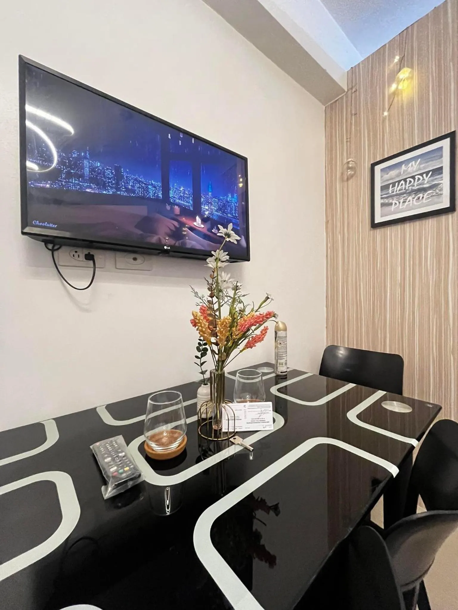 Property building in Affordable staycation at SHORE RESIDENCES Near MOA and NAIA