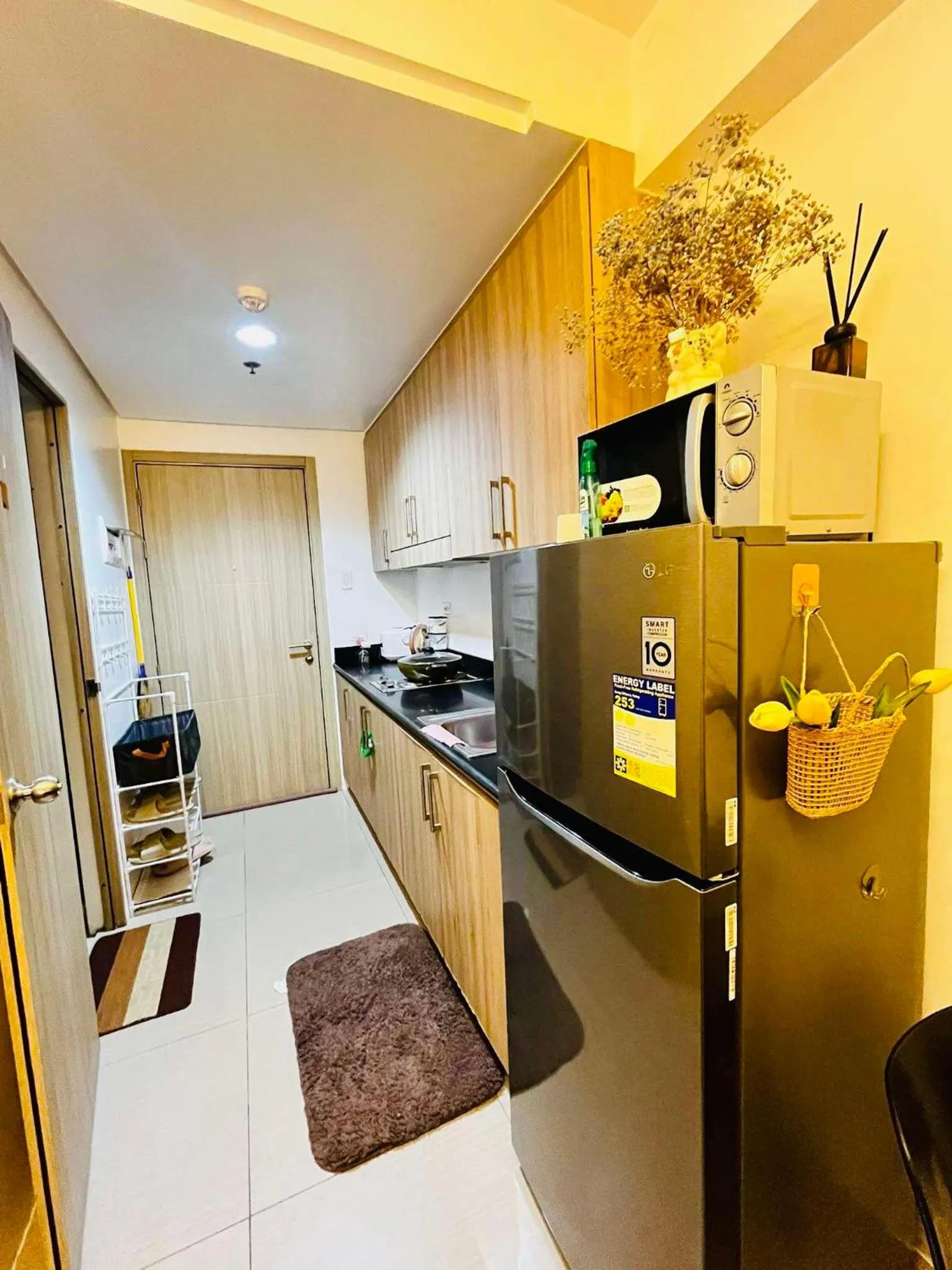 Affordable staycation at SHORE RESIDENCES Near MOA and NAIA